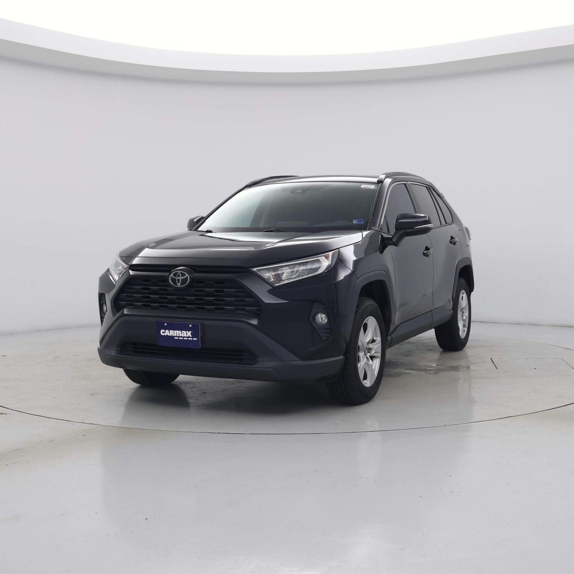Thumbnail: 2019 Toyota RAV4 - 4