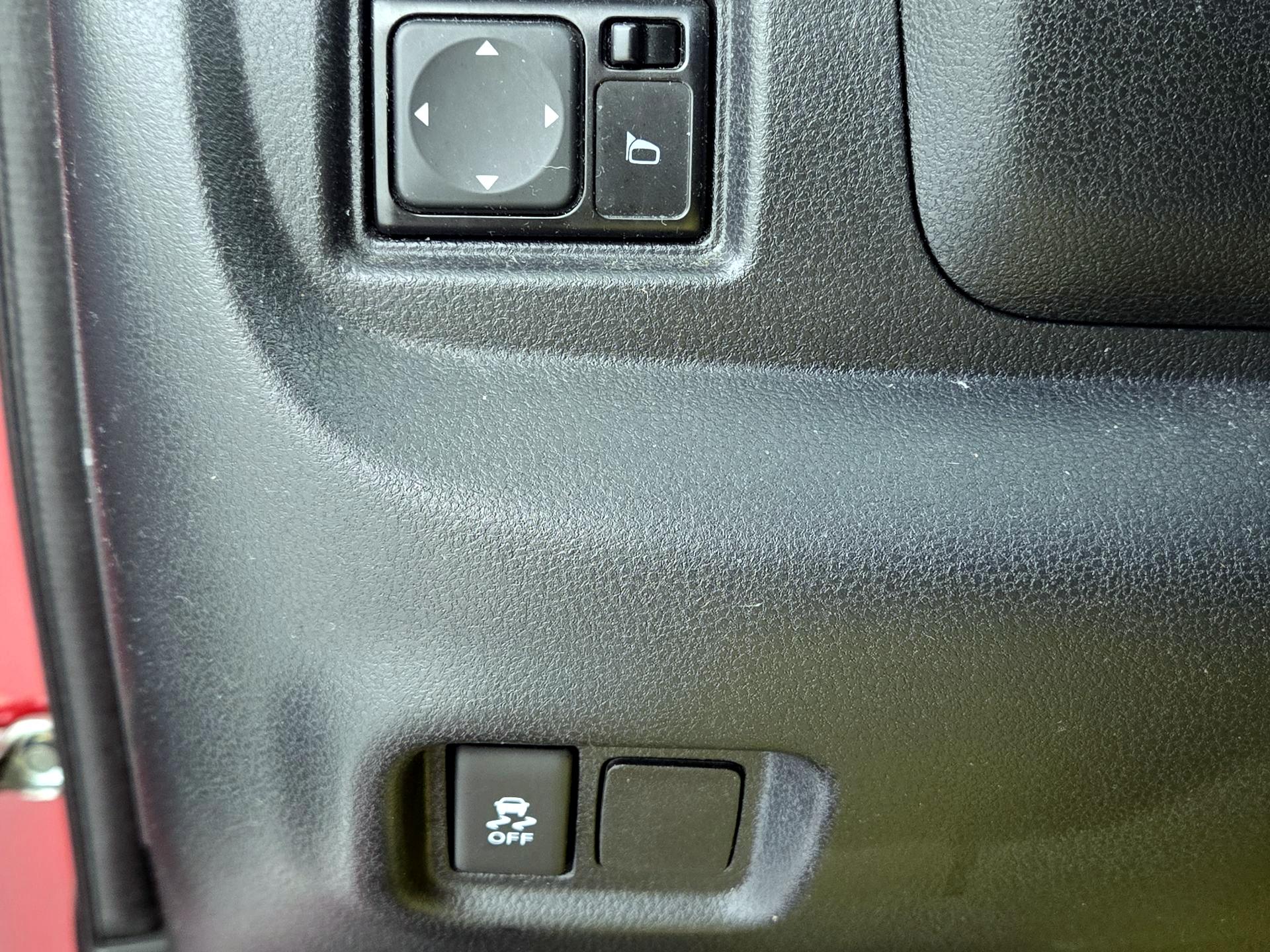 Thumbnail: 2016 Nissan Versa - 13