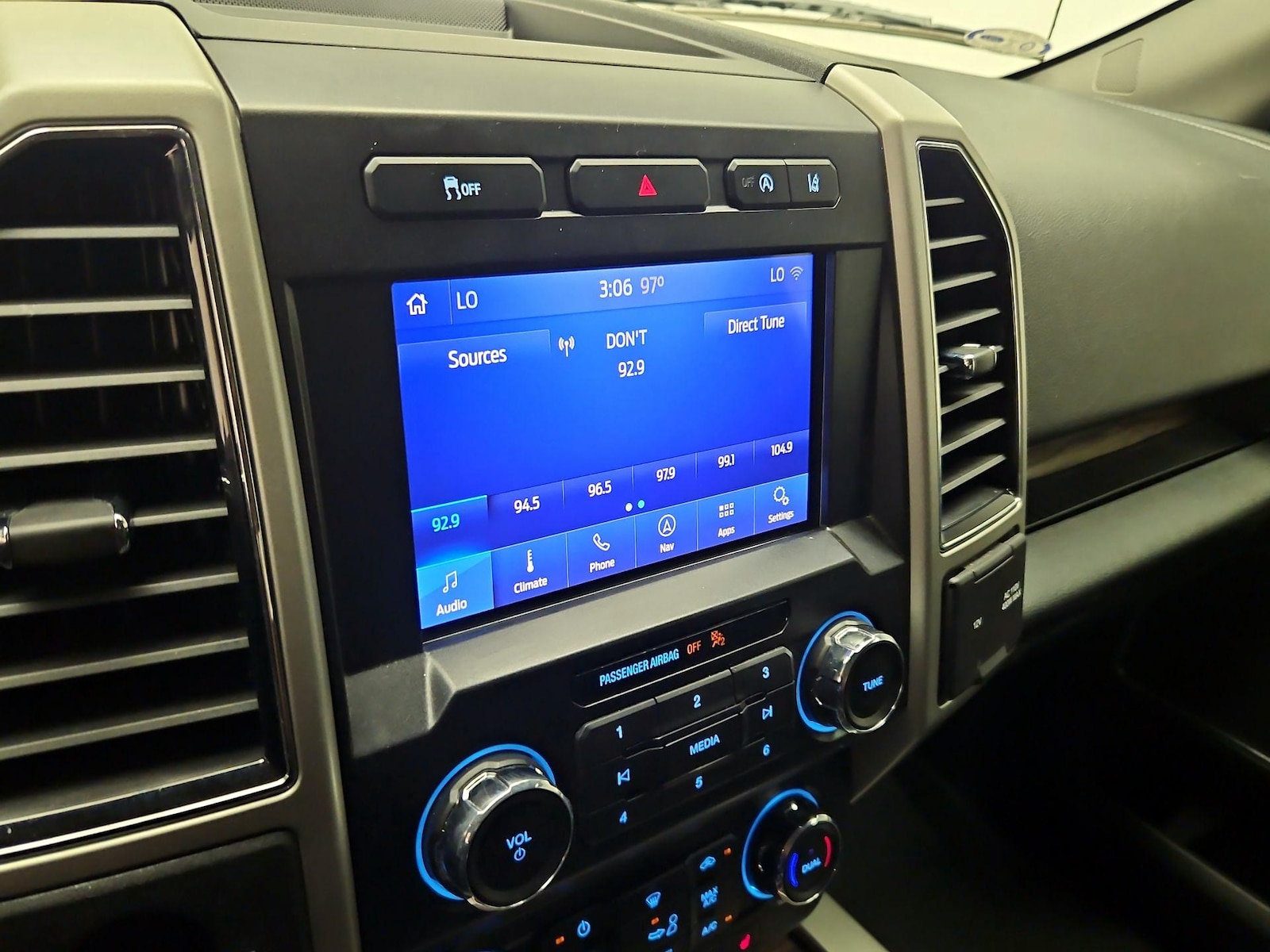 2020 Ford F-150 Lariat - Photo 17