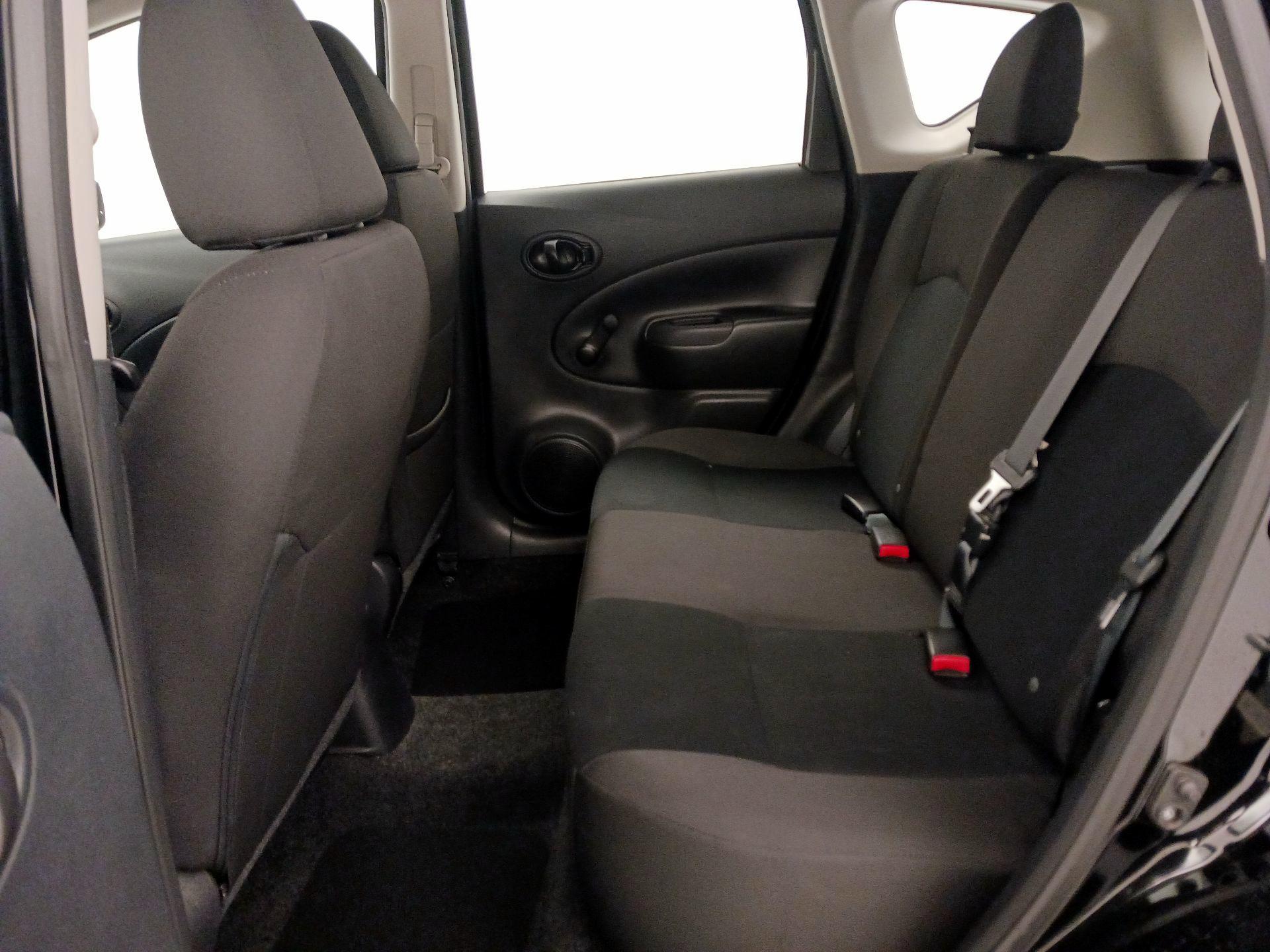Thumbnail: 2016 Nissan Versa Note - 18