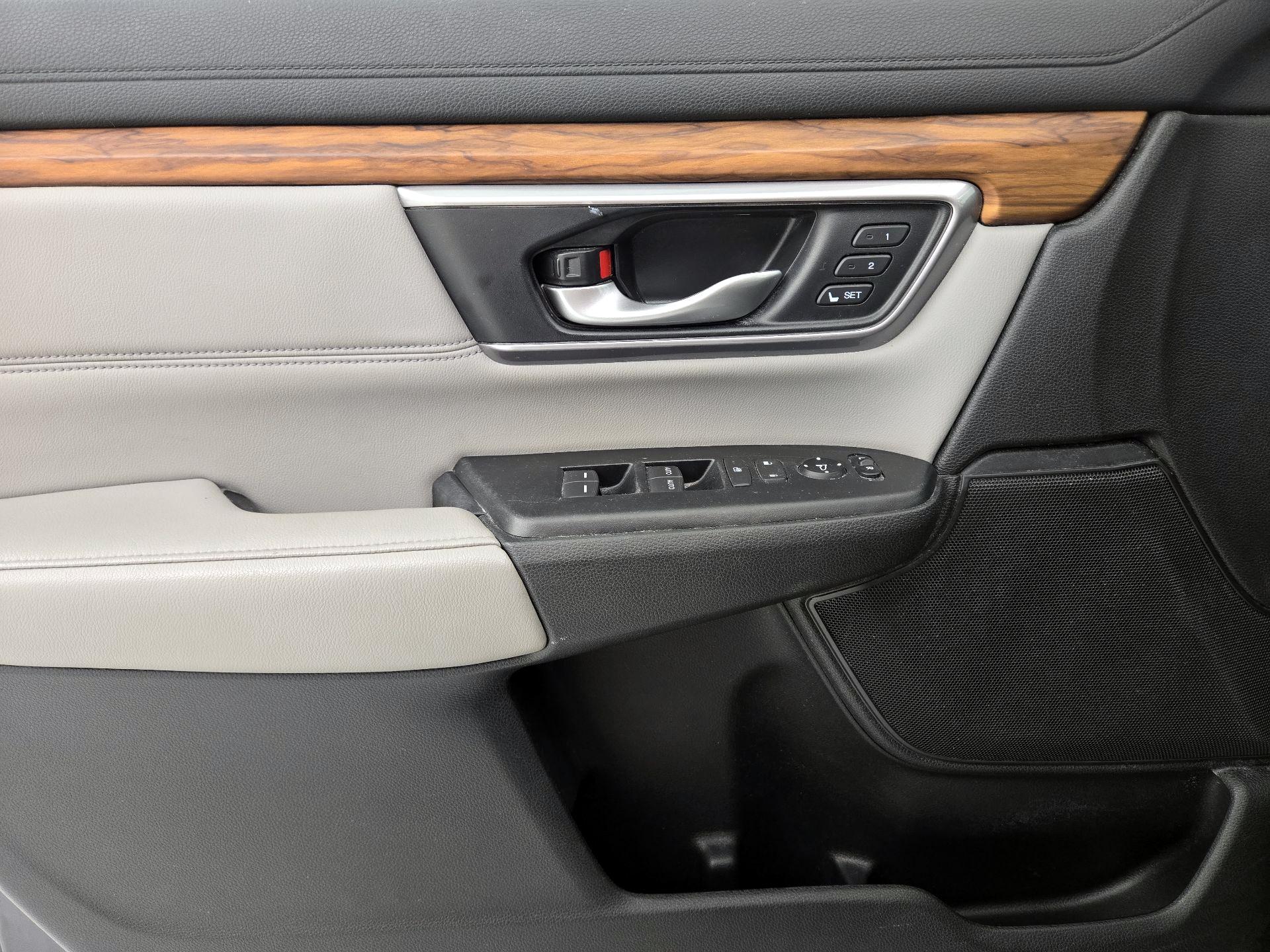 Thumbnail: 2017 Honda CR-V - 12