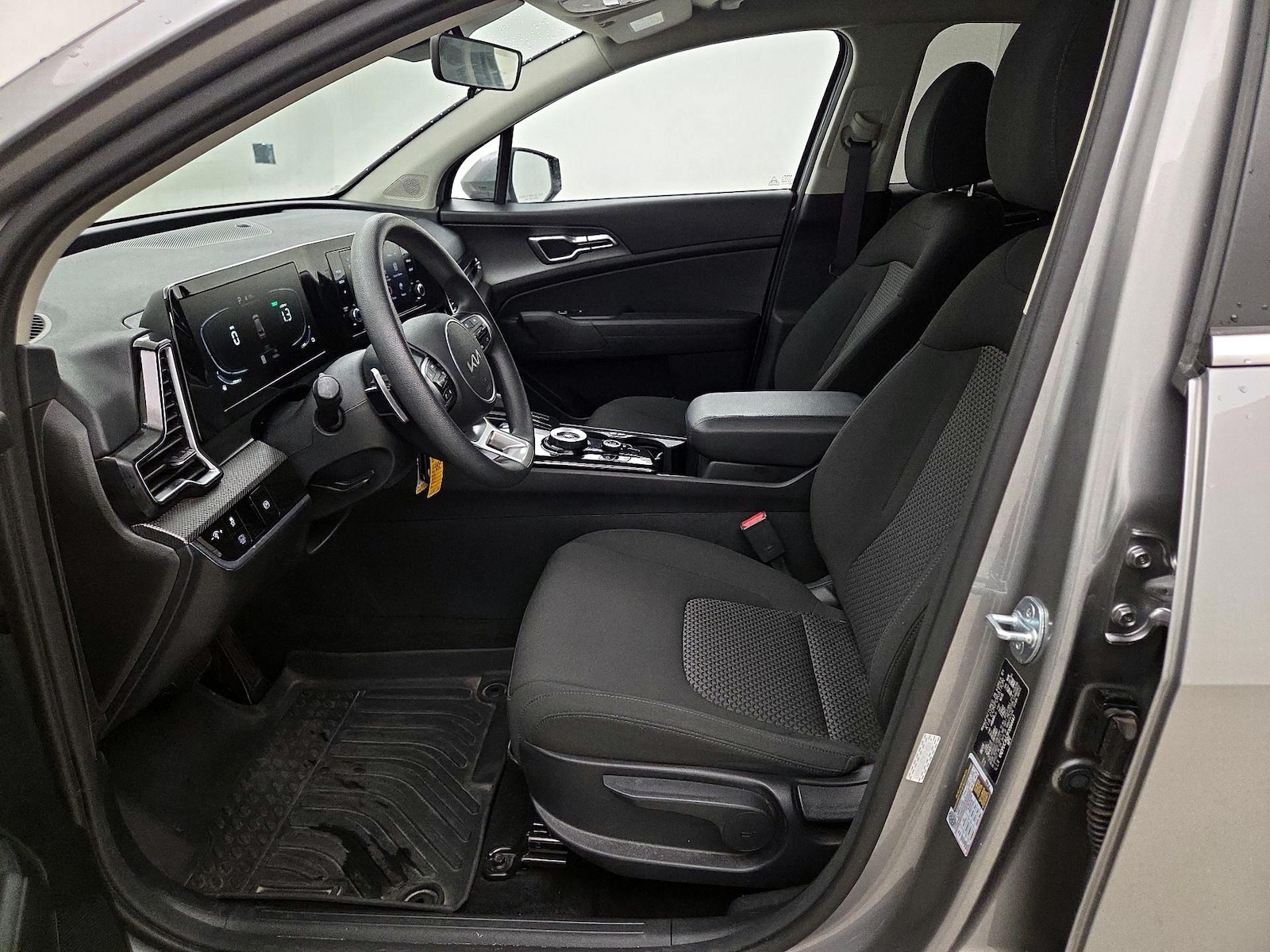 2023 Kia Sportage LX Hybrid - Photo 12