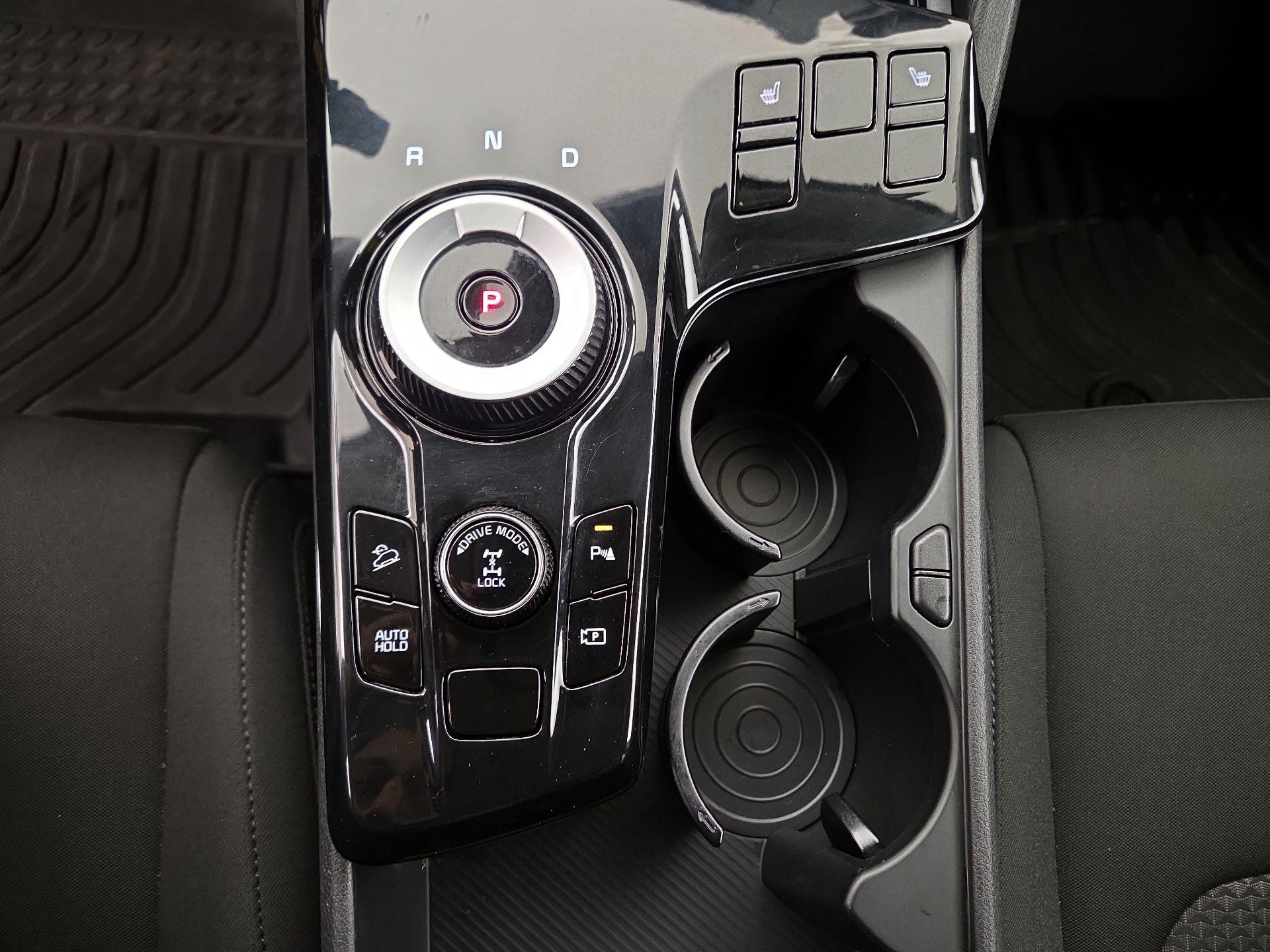 Thumbnail: 2023 Kia Sportage - 17