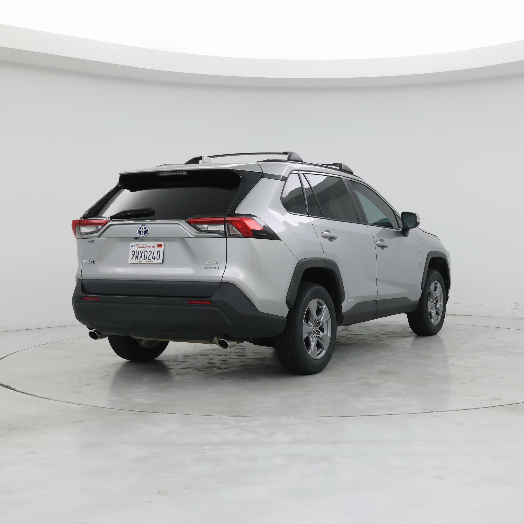 Thumbnail: 2024 Toyota RAV4 - 8
