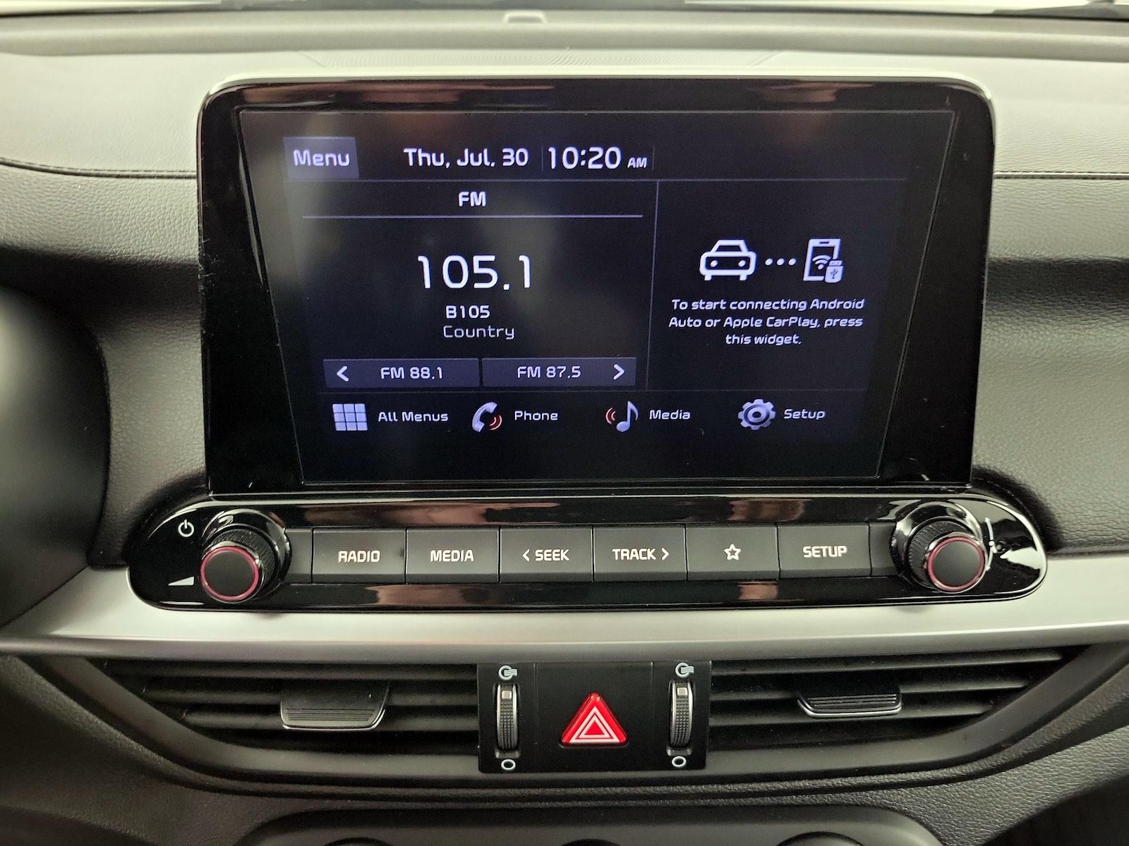 2023 Kia Forte LXS - Photo 14