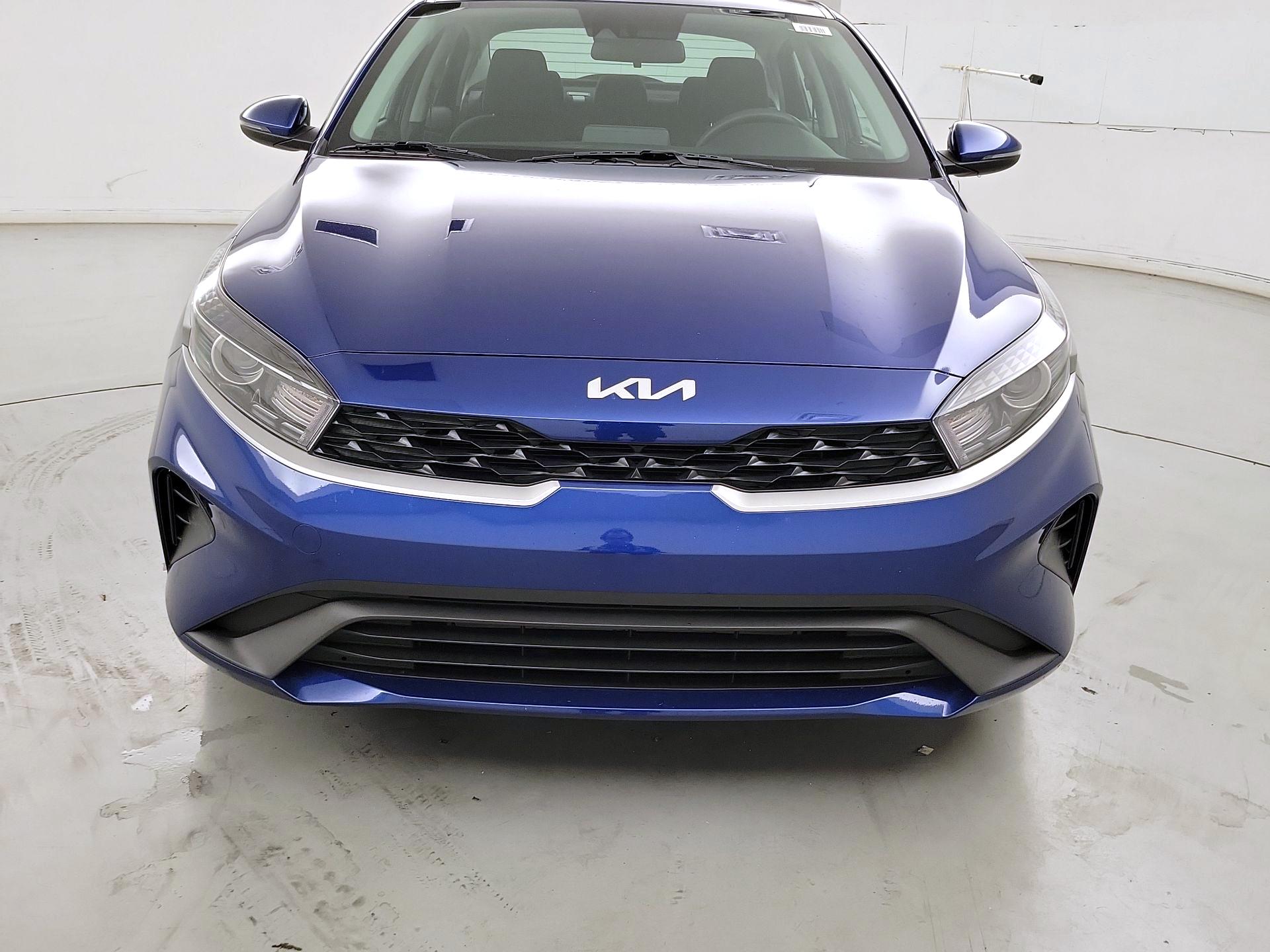 Thumbnail: 2023 Kia Forte - 2