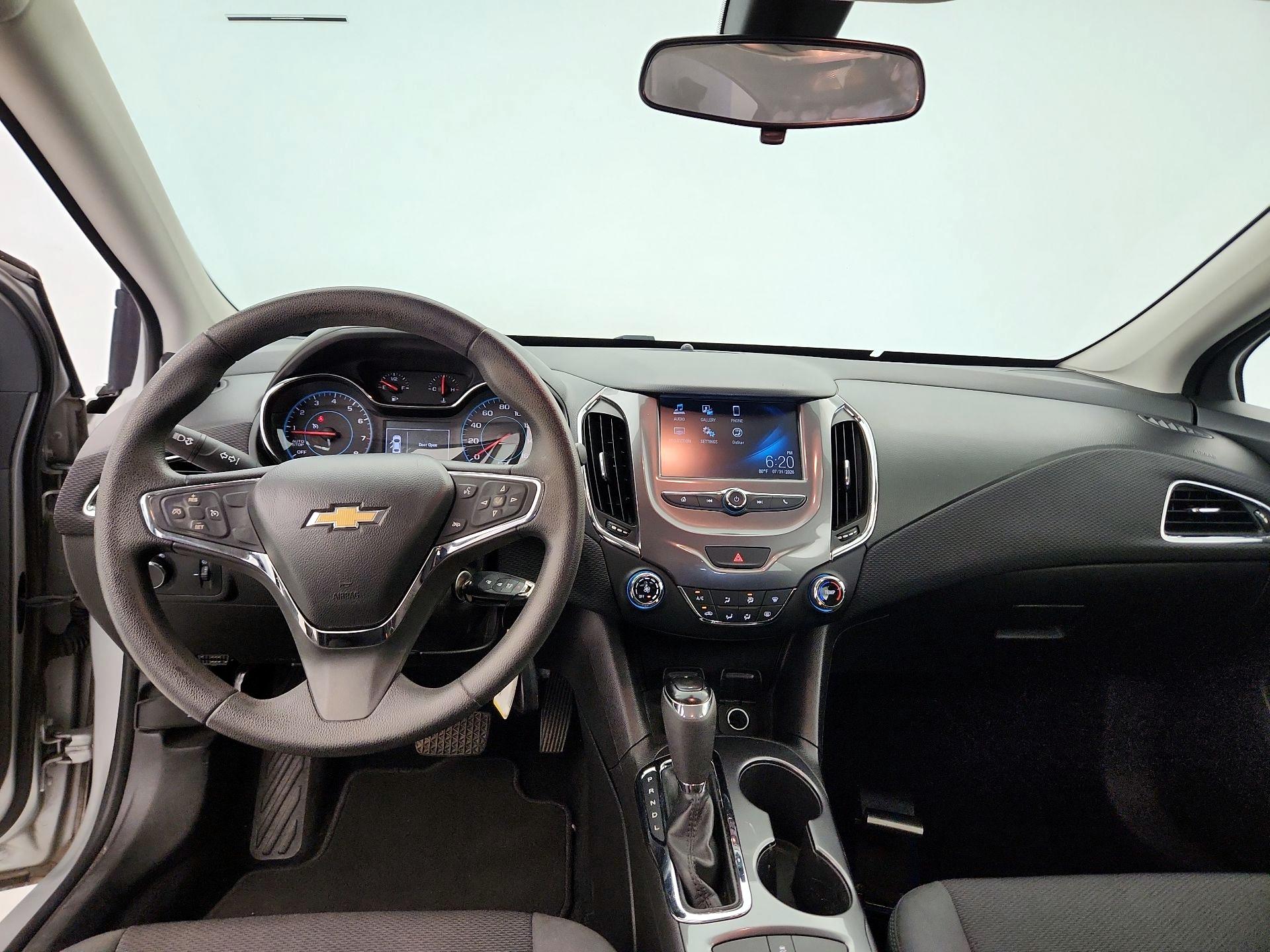Thumbnail: 2016 Chevrolet Cruze - 9
