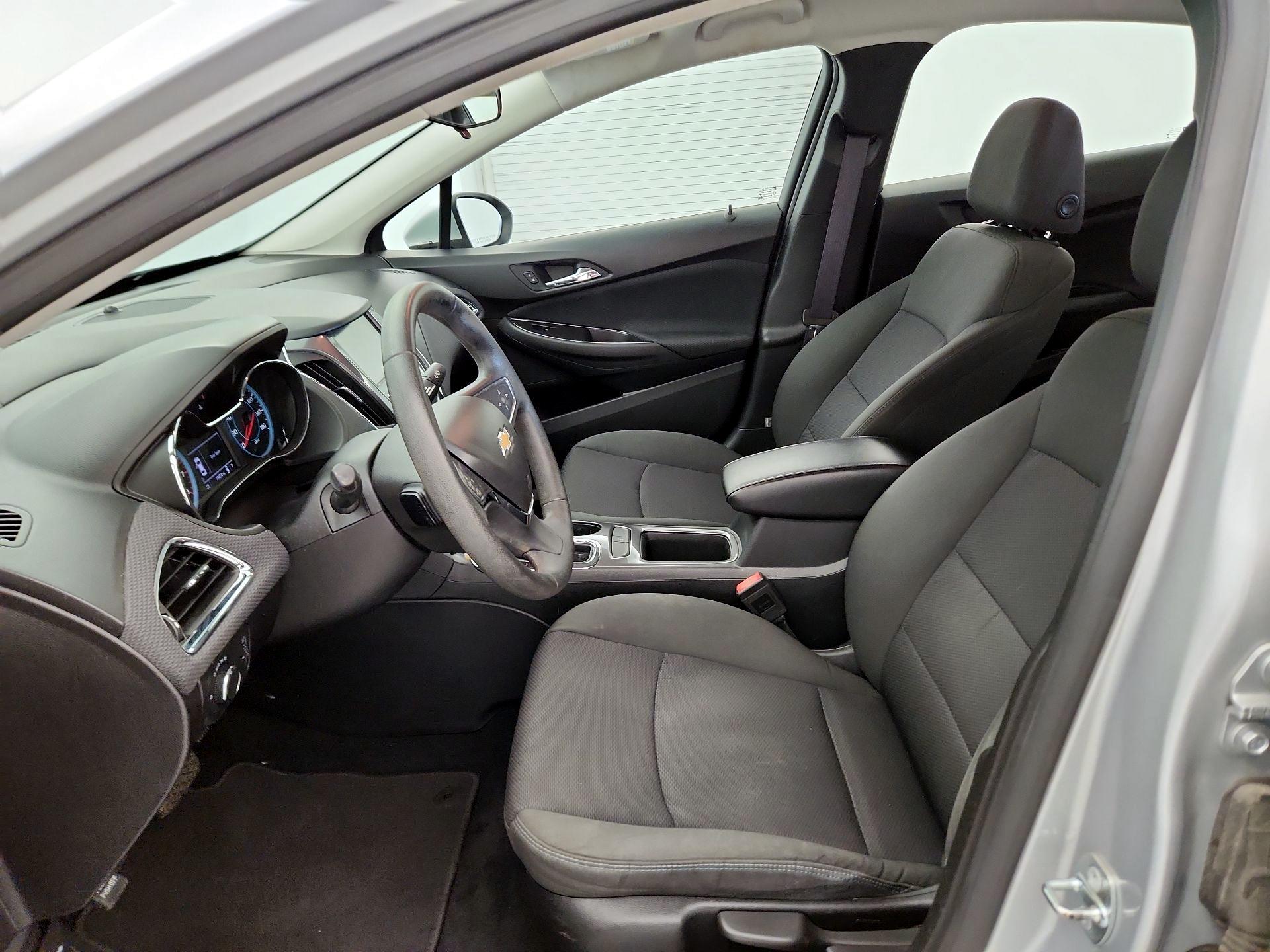 Thumbnail: 2016 Chevrolet Cruze - 11