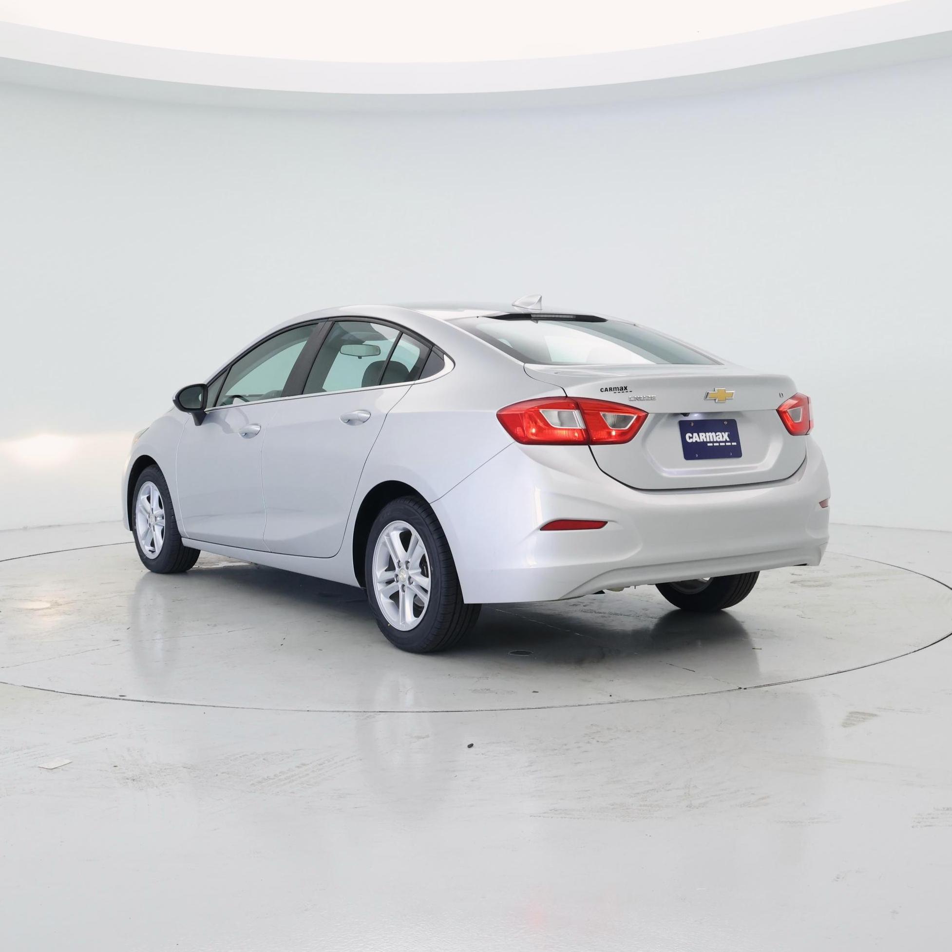 Thumbnail: 2016 Chevrolet Cruze - 2