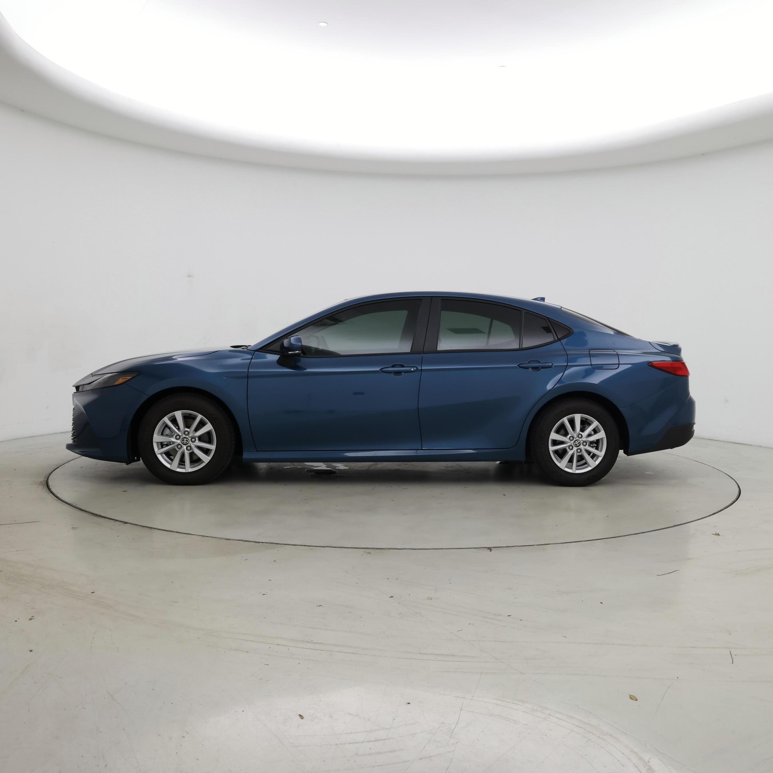 Thumbnail: 2026 Toyota Camry - 3