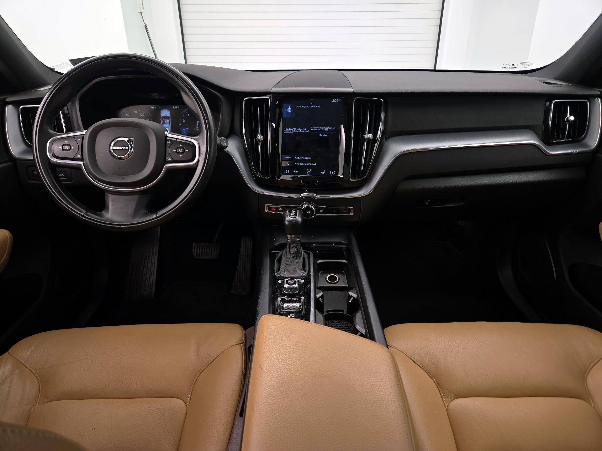 Thumbnail: 2020 Volvo XC60 - 9