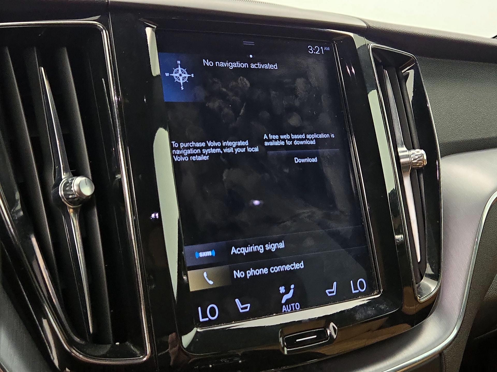 Thumbnail: 2020 Volvo XC60 - 14