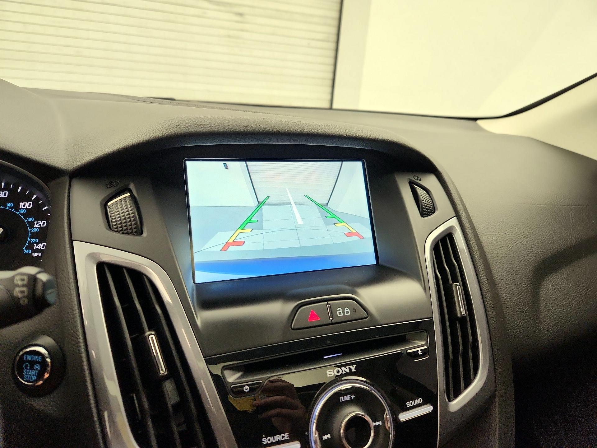 Thumbnail: 2014 Ford Focus - 12