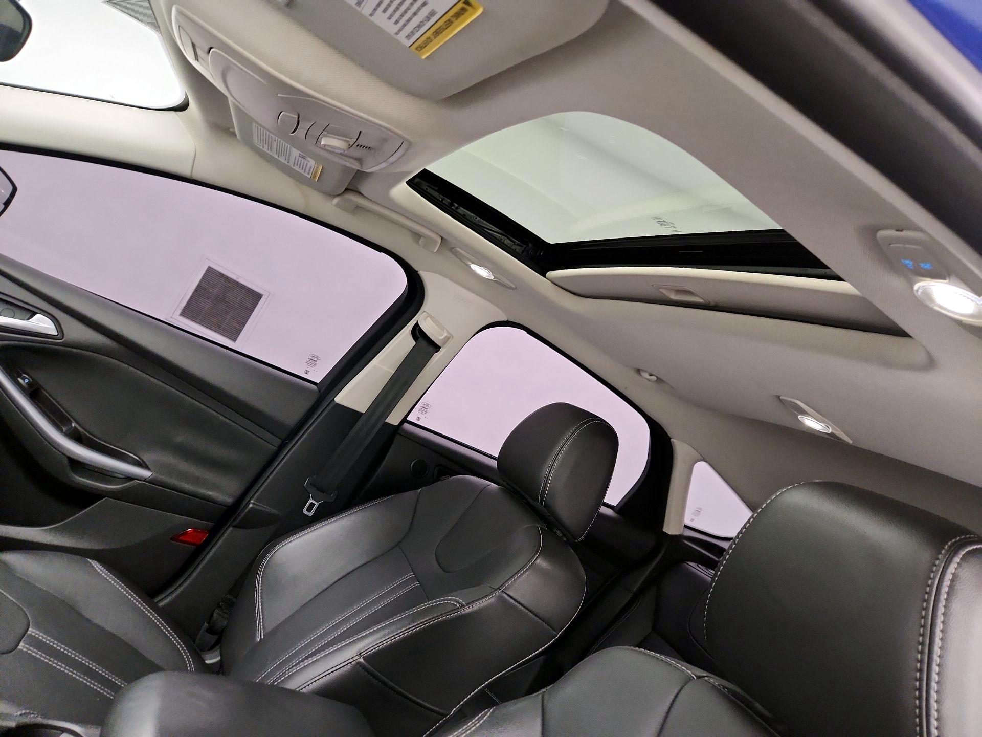 Thumbnail: 2014 Ford Focus - 16