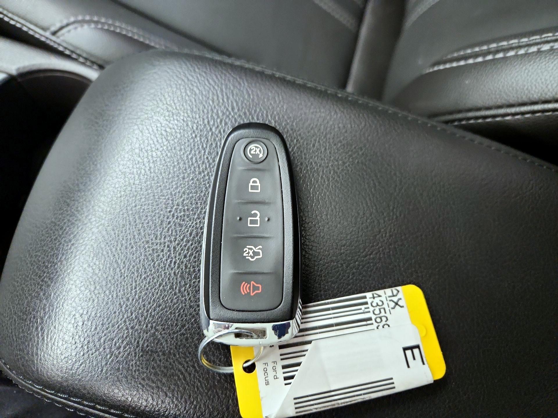 Thumbnail: 2014 Ford Focus - 20