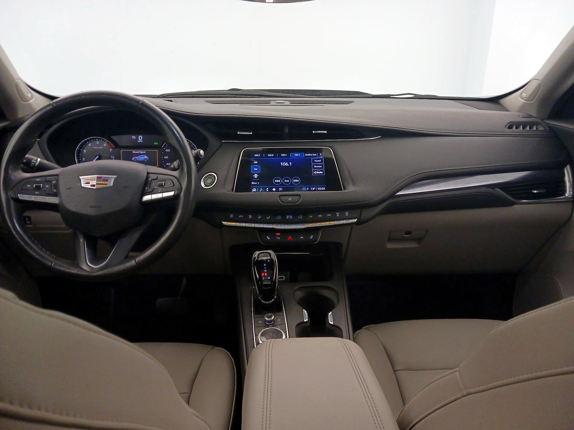 Thumbnail: 2023 Cadillac XT4 - 9
