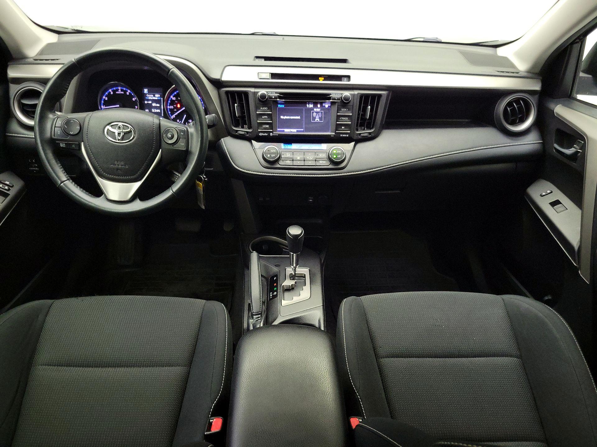 Thumbnail: 2016 Toyota RAV4 - 9