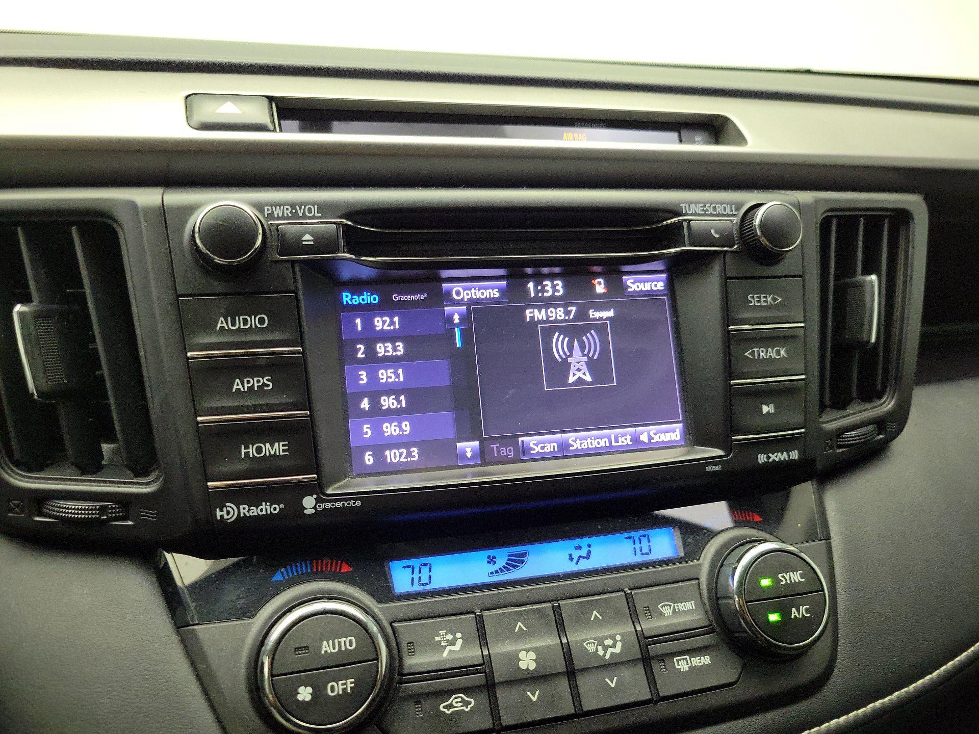 Thumbnail: 2016 Toyota RAV4 - 15