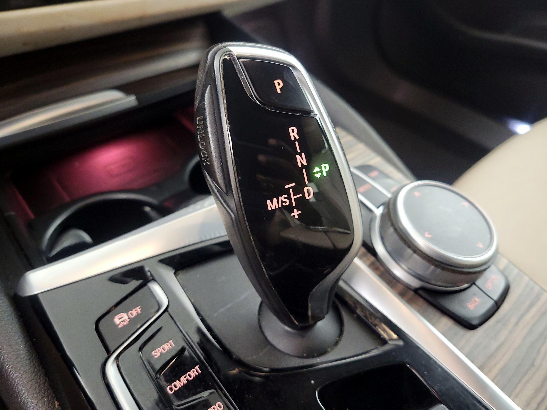 Thumbnail: 2019 BMW 5 Series - 18