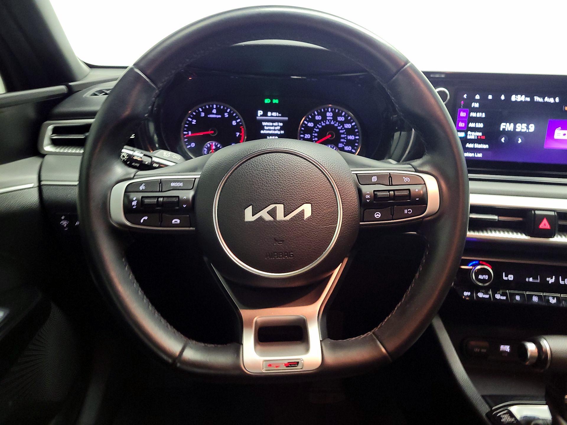 Thumbnail: 2022 Kia K5 - 10