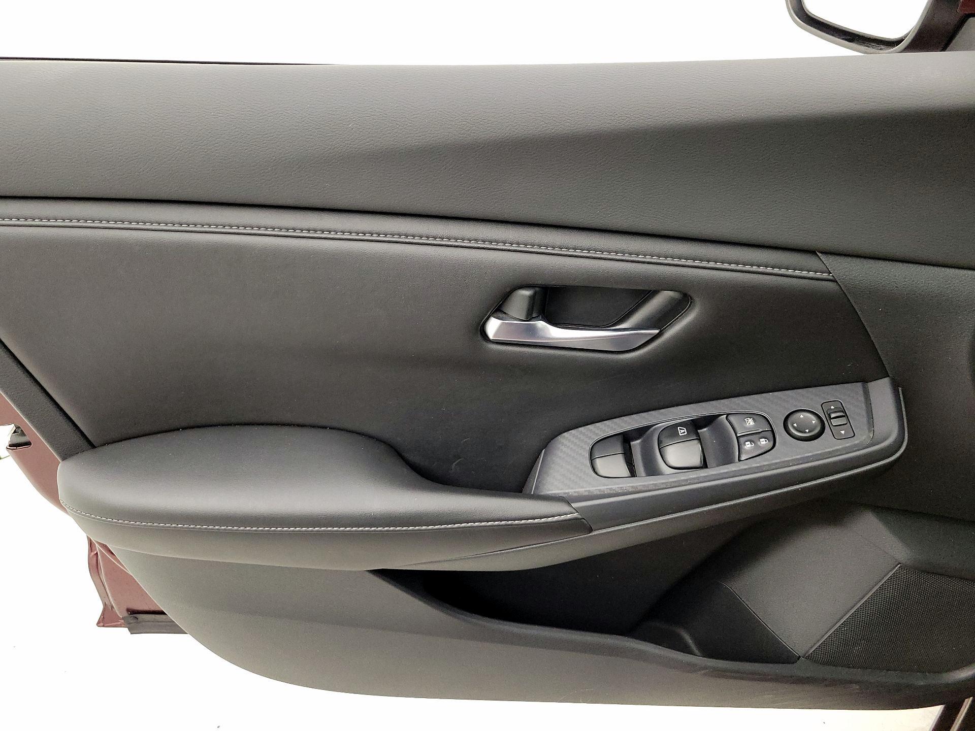 Thumbnail: 2020 Nissan Sentra - 12