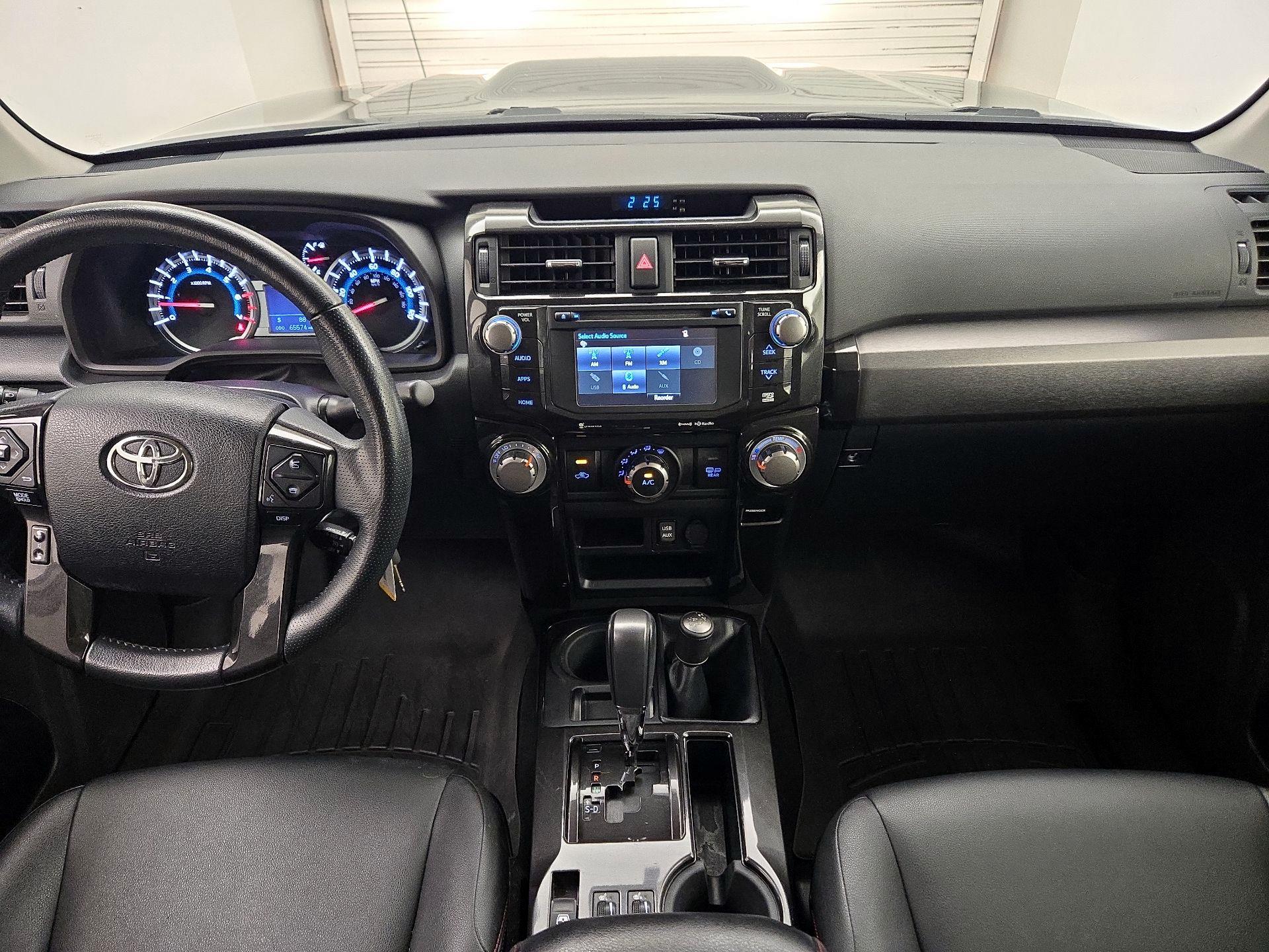 Thumbnail: 2016 Toyota 4Runner - 9