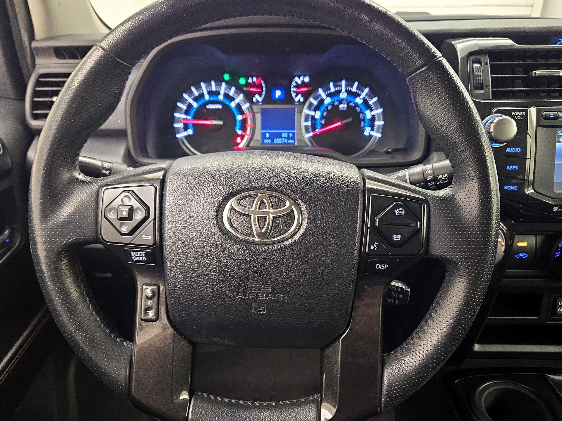 Thumbnail: 2016 Toyota 4Runner - 10