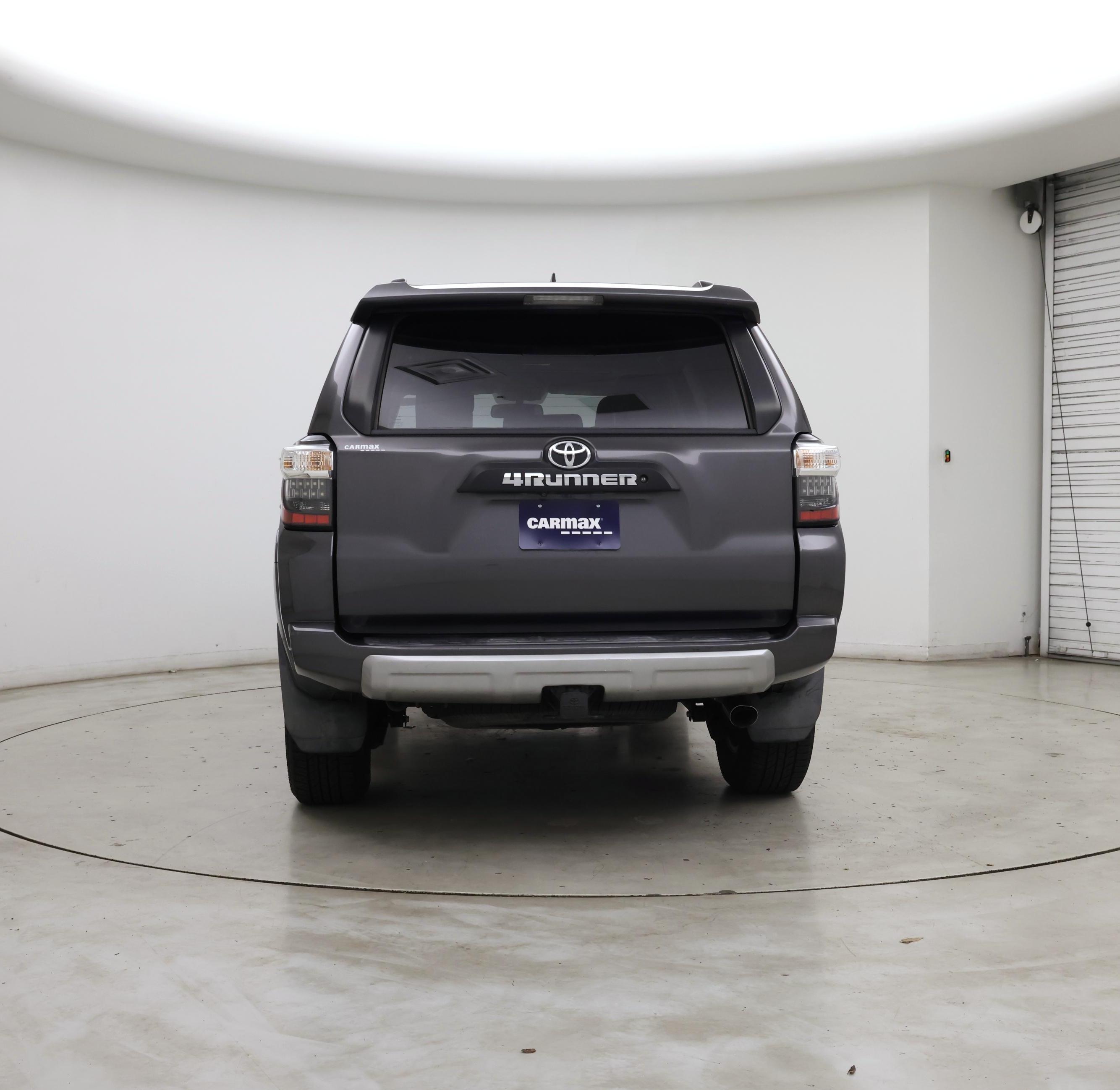 Thumbnail: 2016 Toyota 4Runner - 6