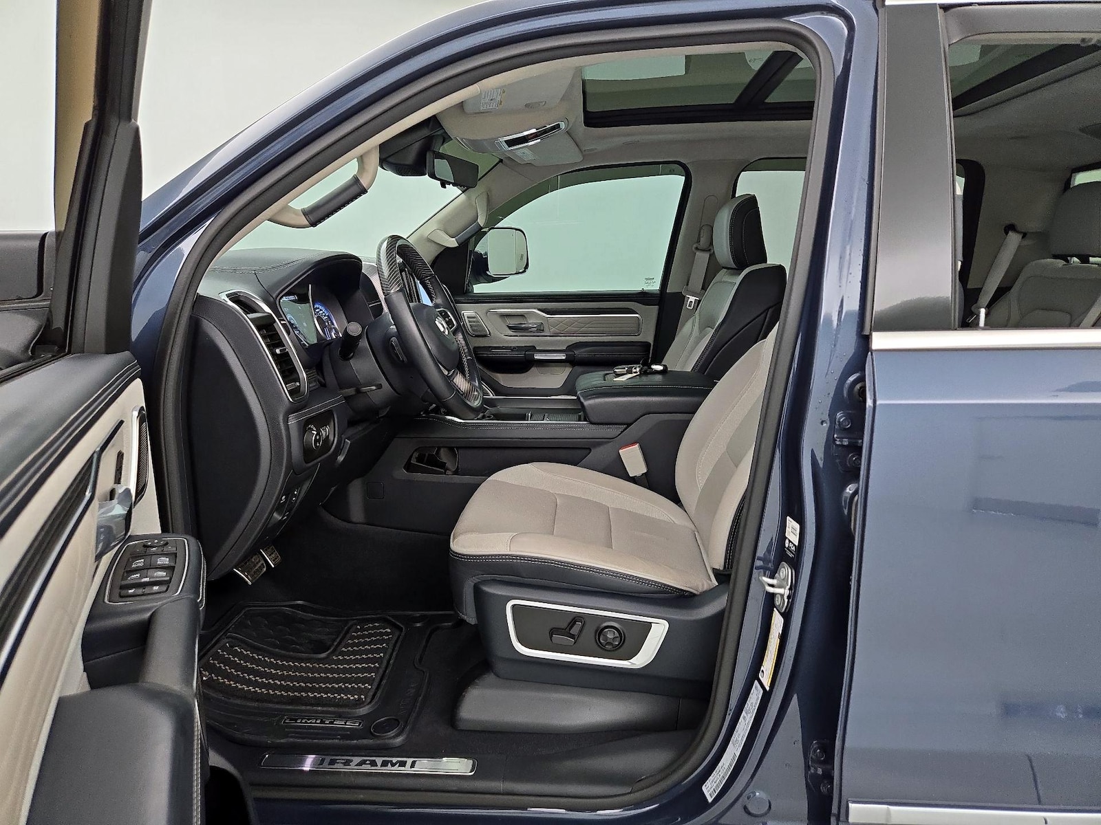 2022 RAM Ram 1500 Pickup Limited - Photo 12