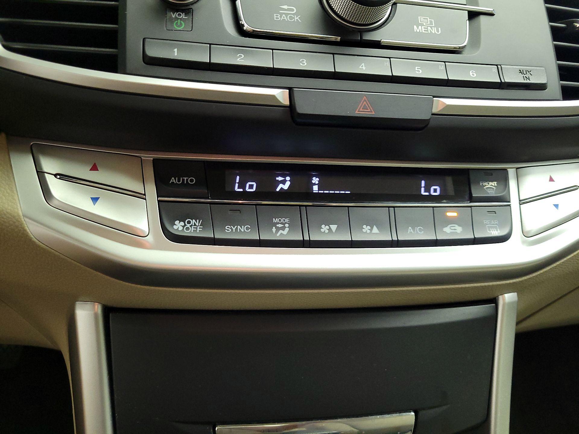 Thumbnail: 2015 Honda Accord - 16