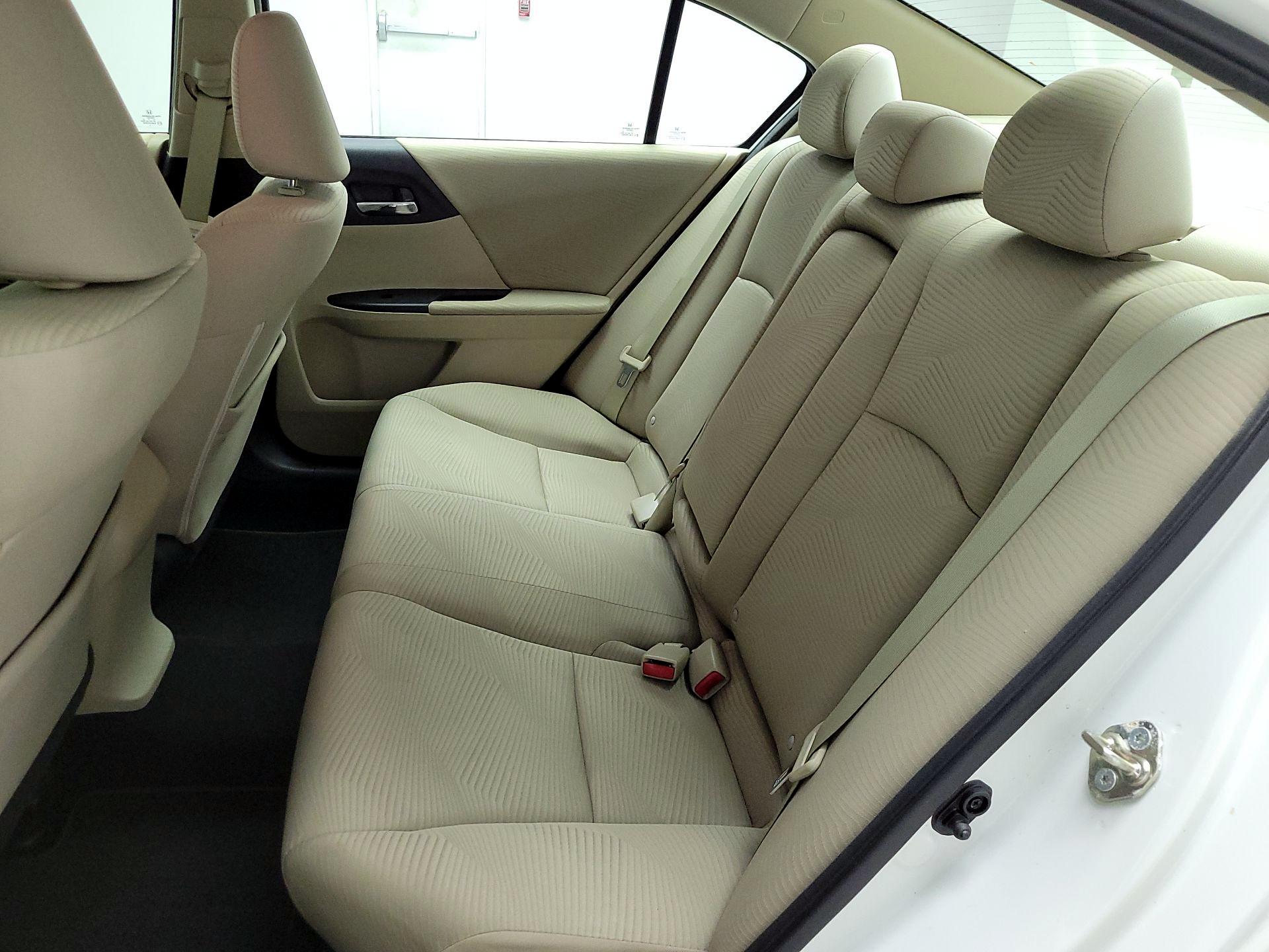 Thumbnail: 2015 Honda Accord - 19