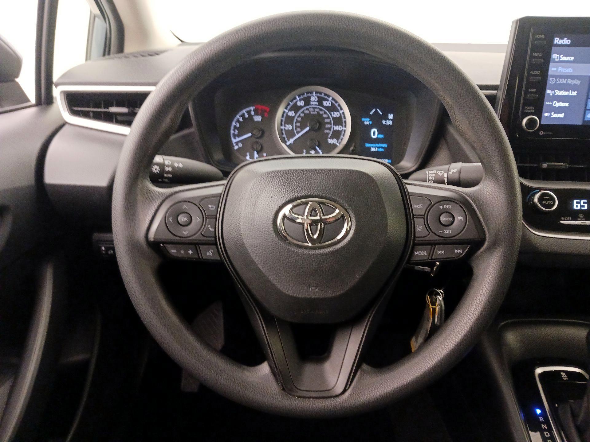 Thumbnail: 2022 Toyota Corolla - 10