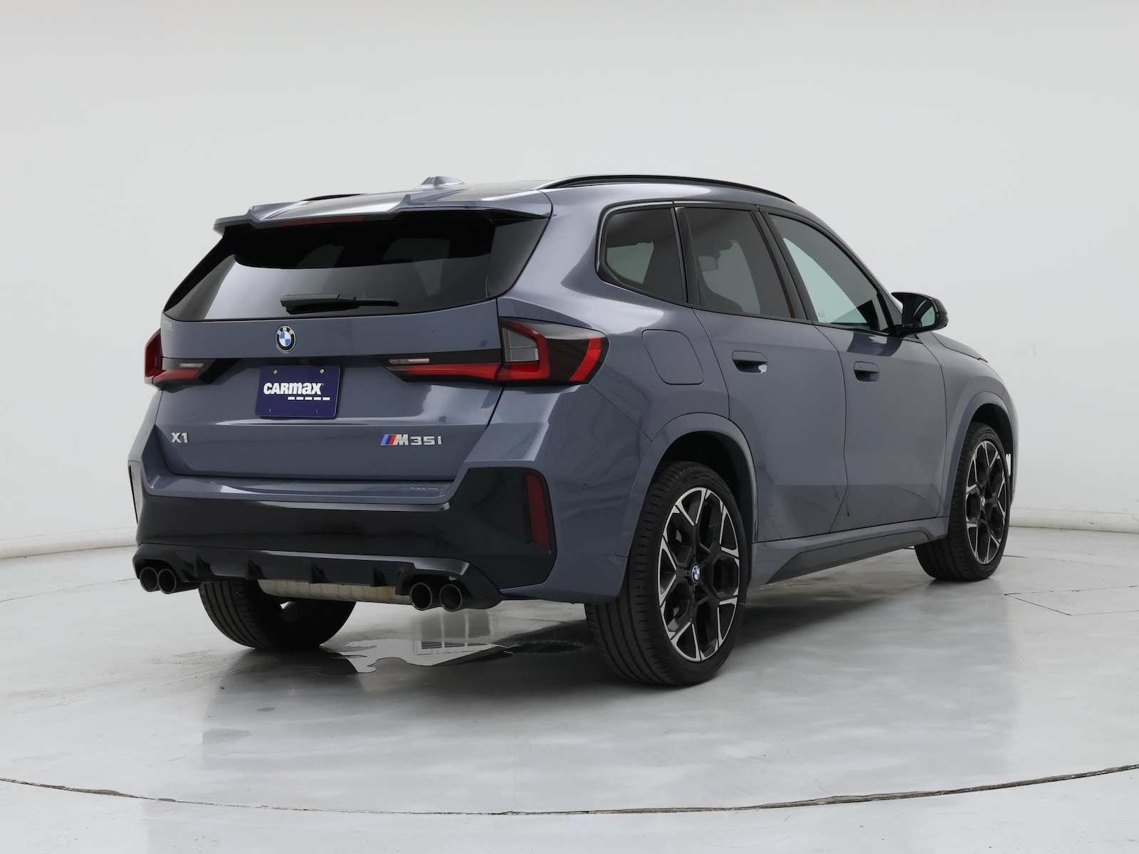 2025 BMW X1 M35i - Photo 9