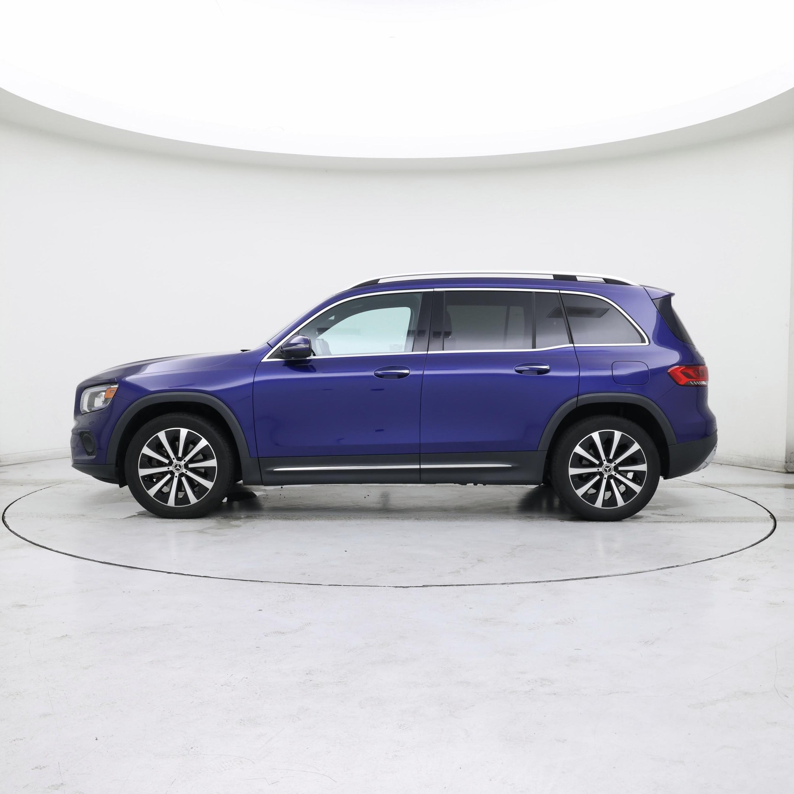 Thumbnail: 2021 Mercedes-Benz GLB - 3