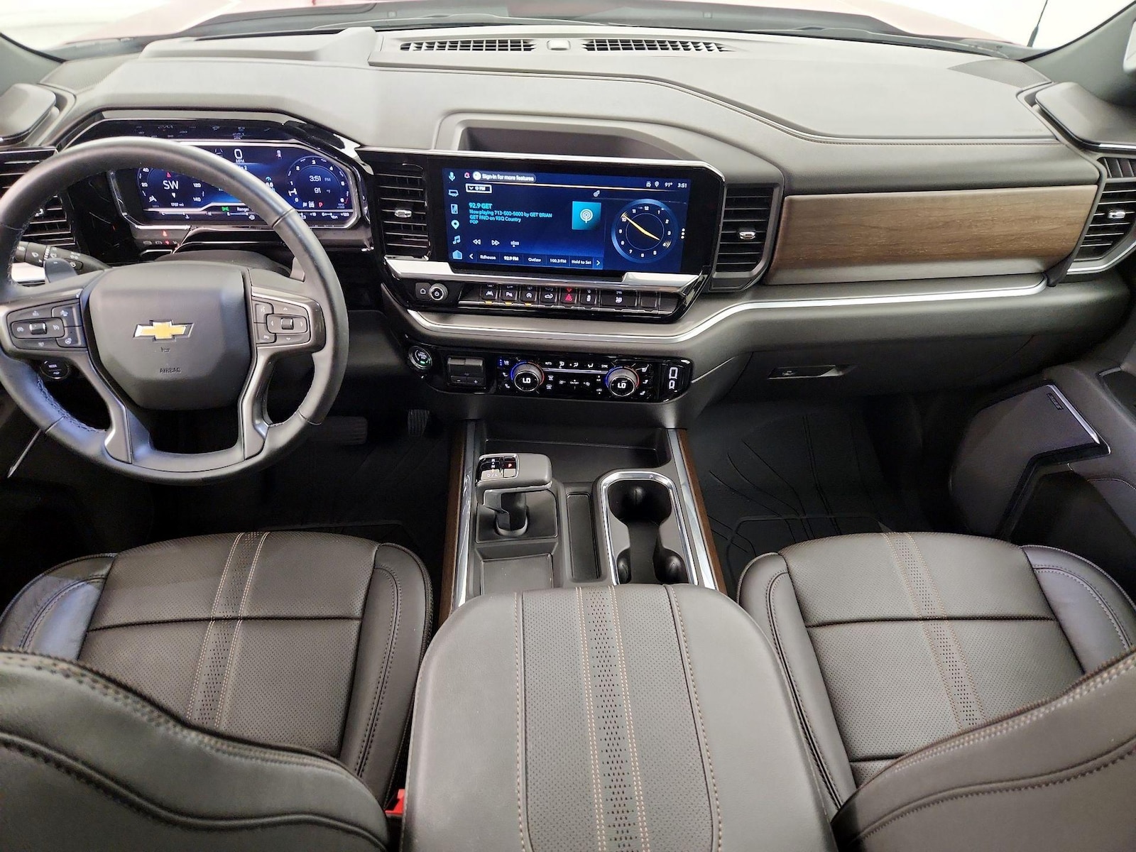 2025 Chevrolet Silverado 1500 High Country - Photo 10