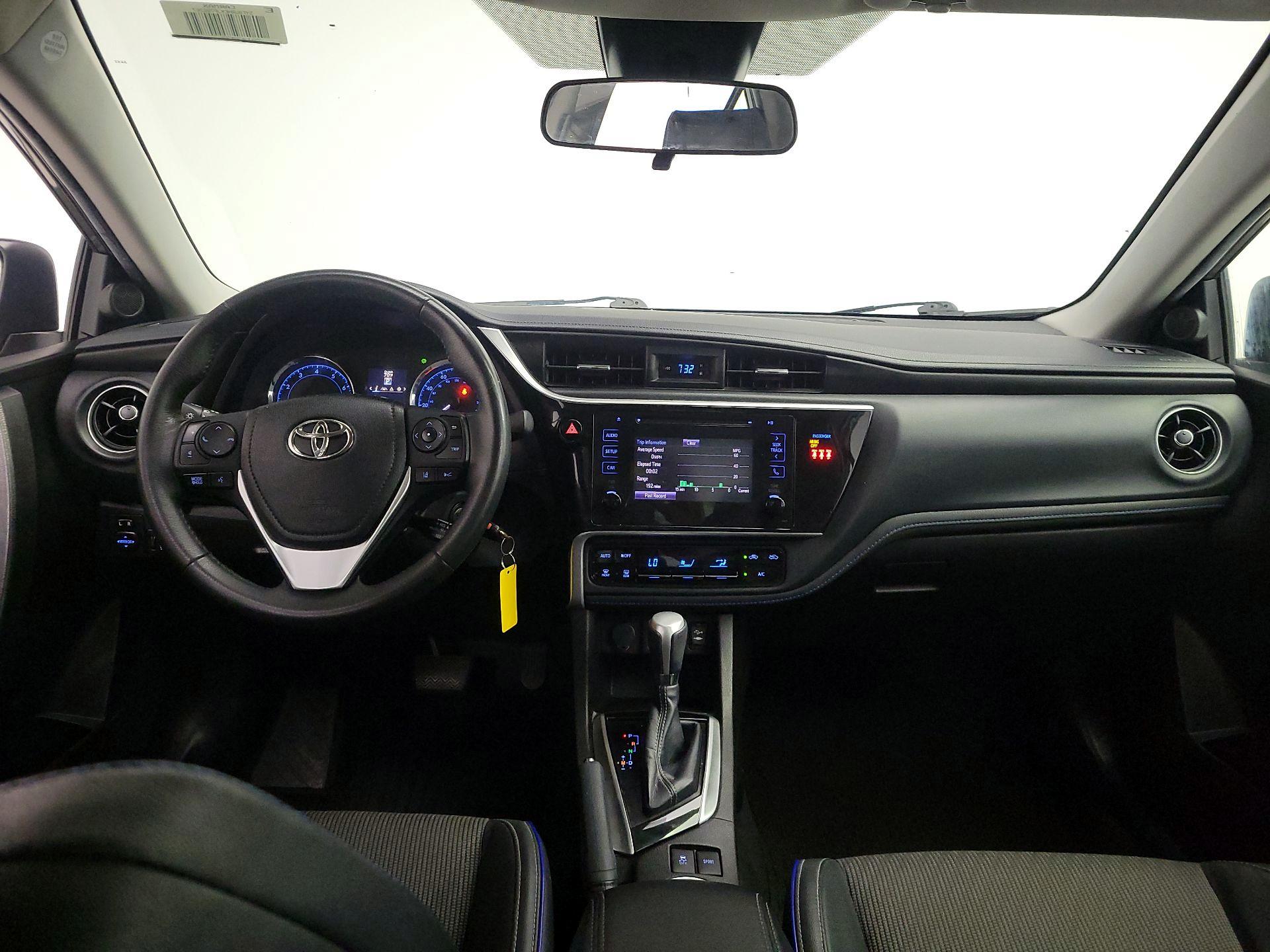 Thumbnail: 2018 Toyota Corolla - 9