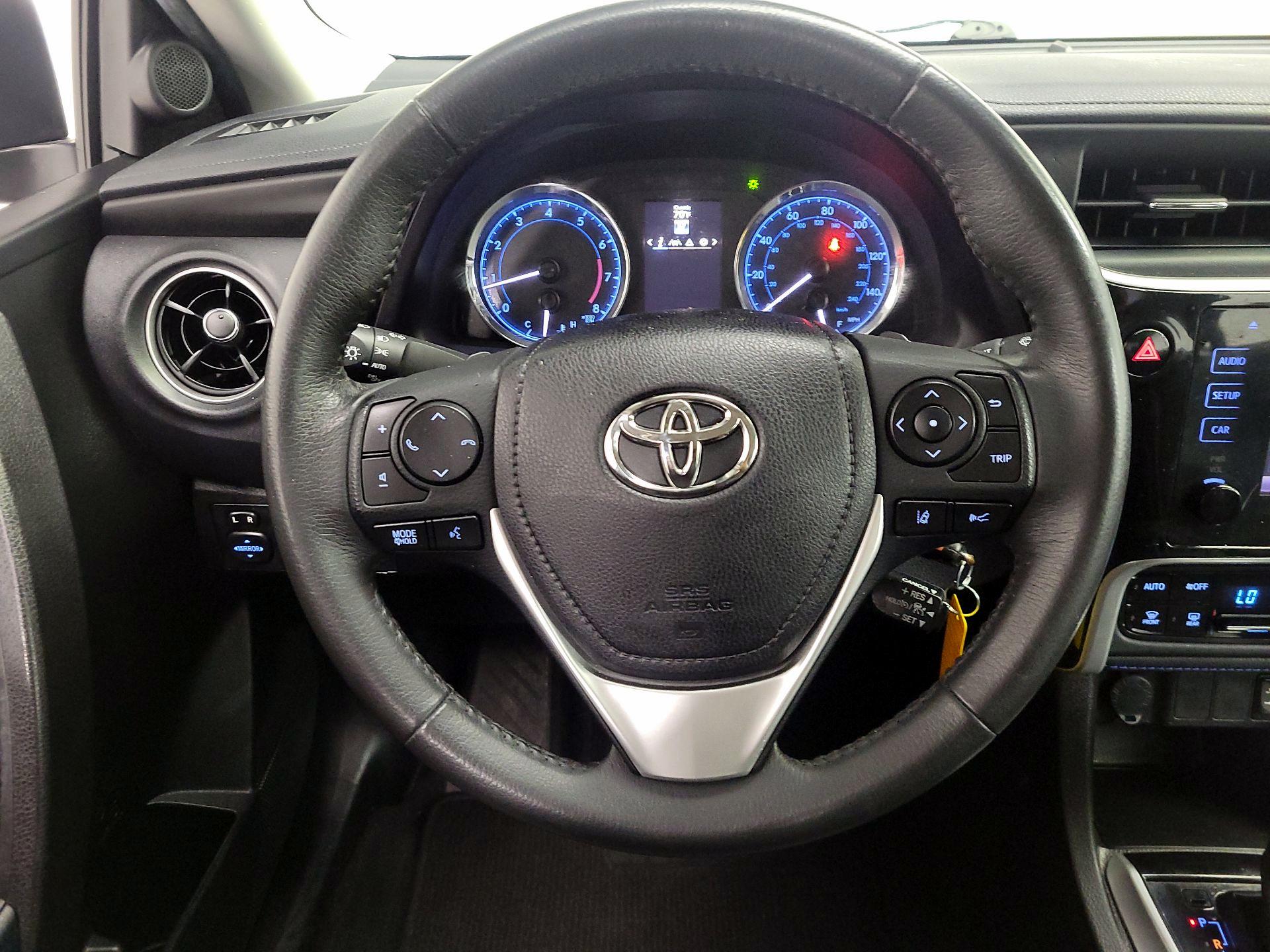 Thumbnail: 2018 Toyota Corolla - 10