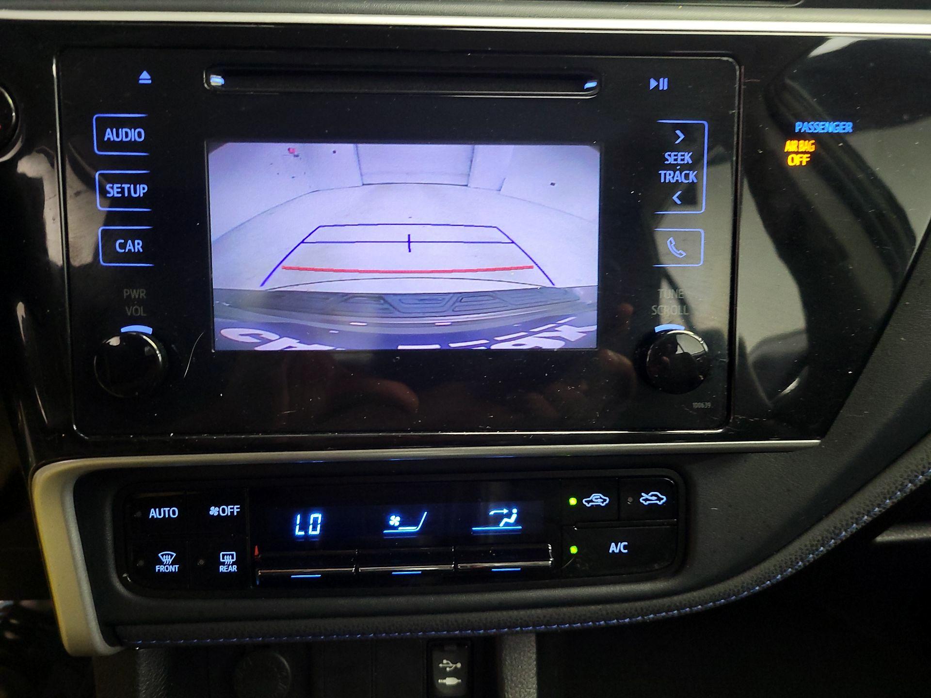 Thumbnail: 2018 Toyota Corolla - 14