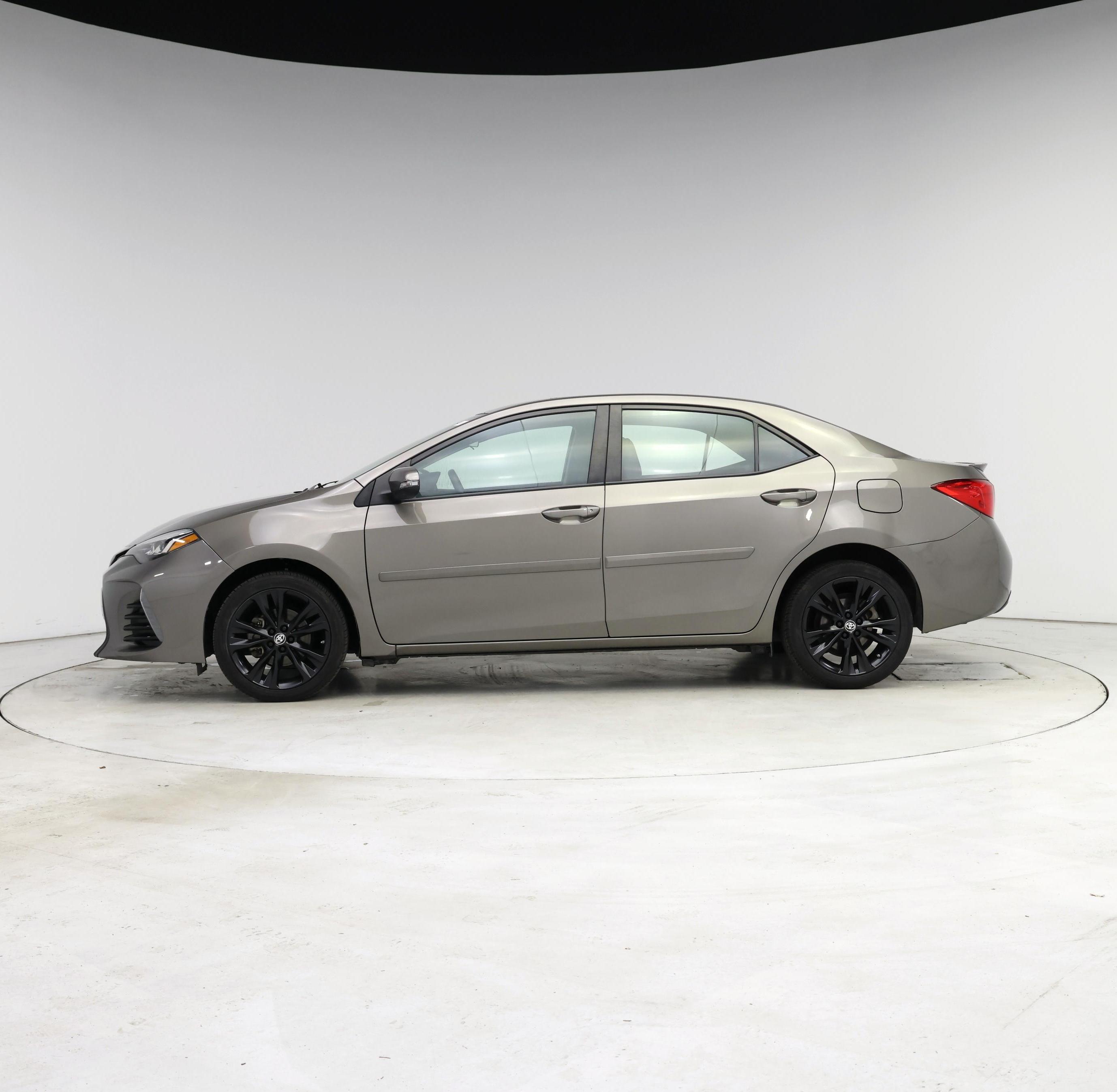 Thumbnail: 2018 Toyota Corolla - 3