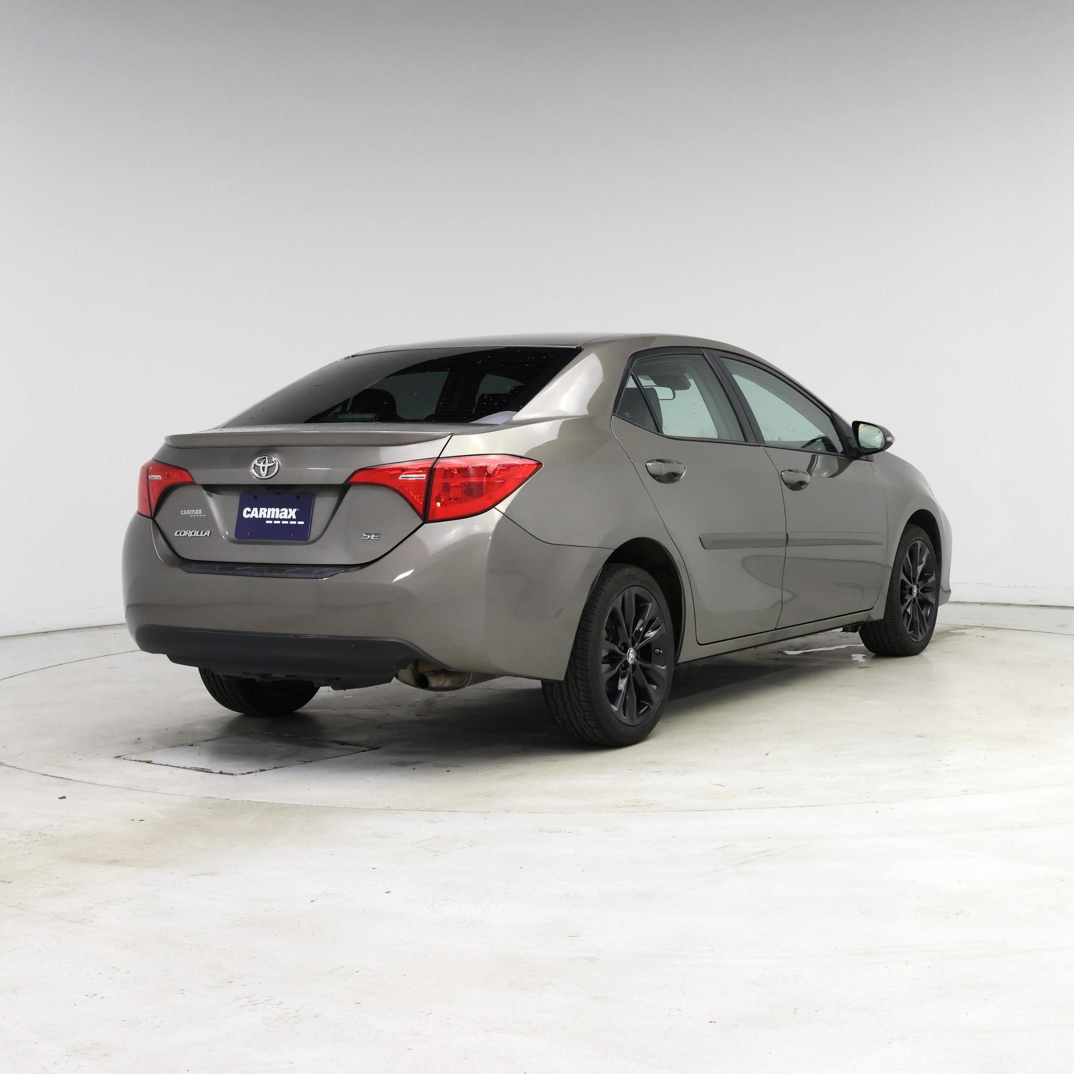 Thumbnail: 2018 Toyota Corolla - 8