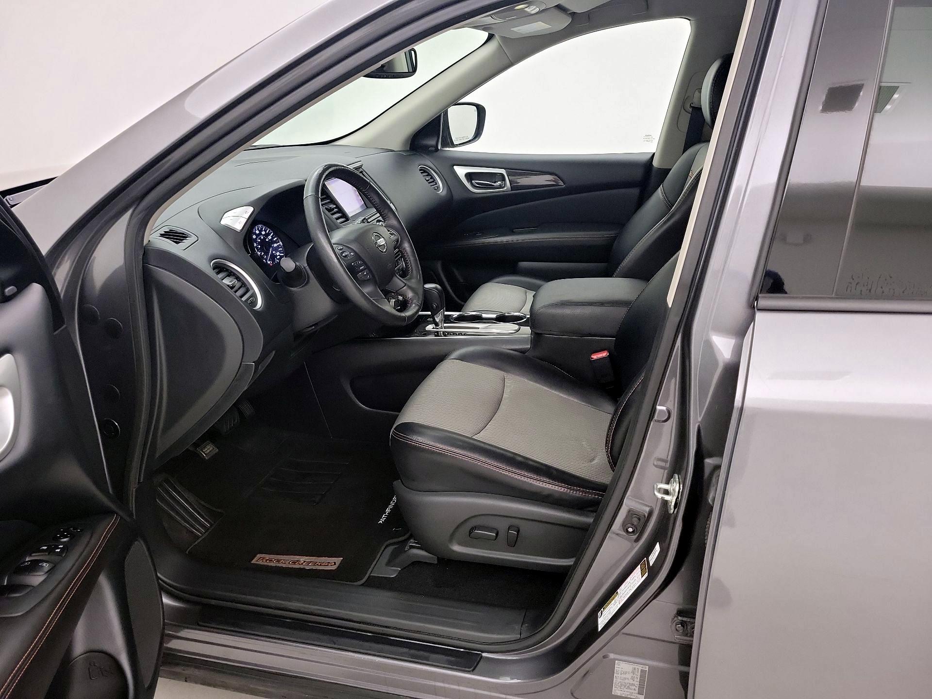 Thumbnail: 2019 Nissan Pathfinder - 11