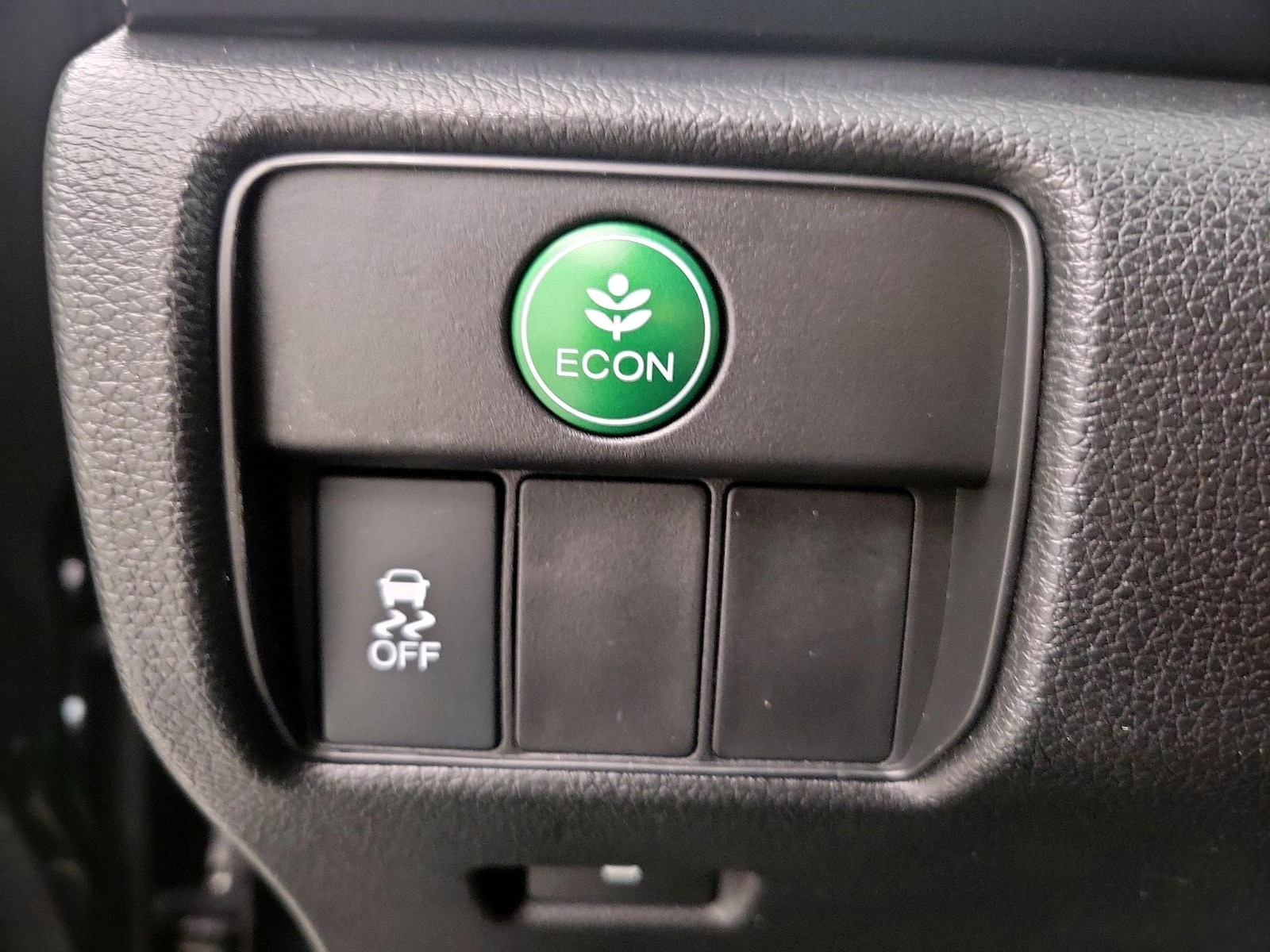 2016 Honda Accord LX - Photo 14
