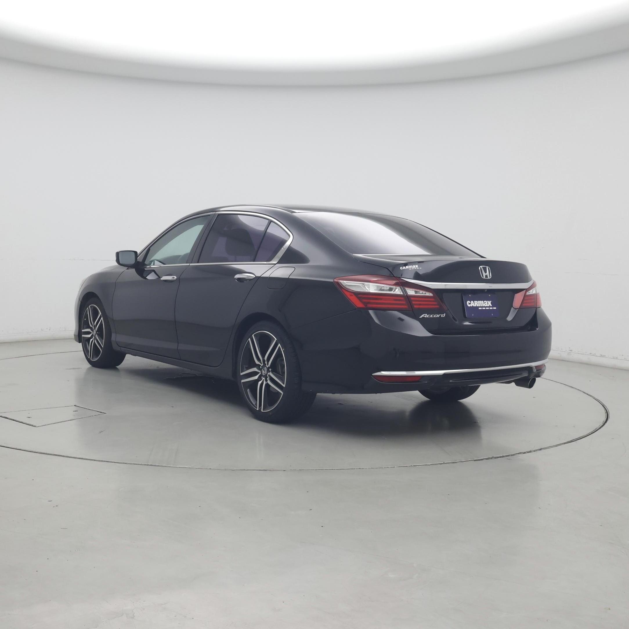 Thumbnail: 2016 Honda Accord - 2
