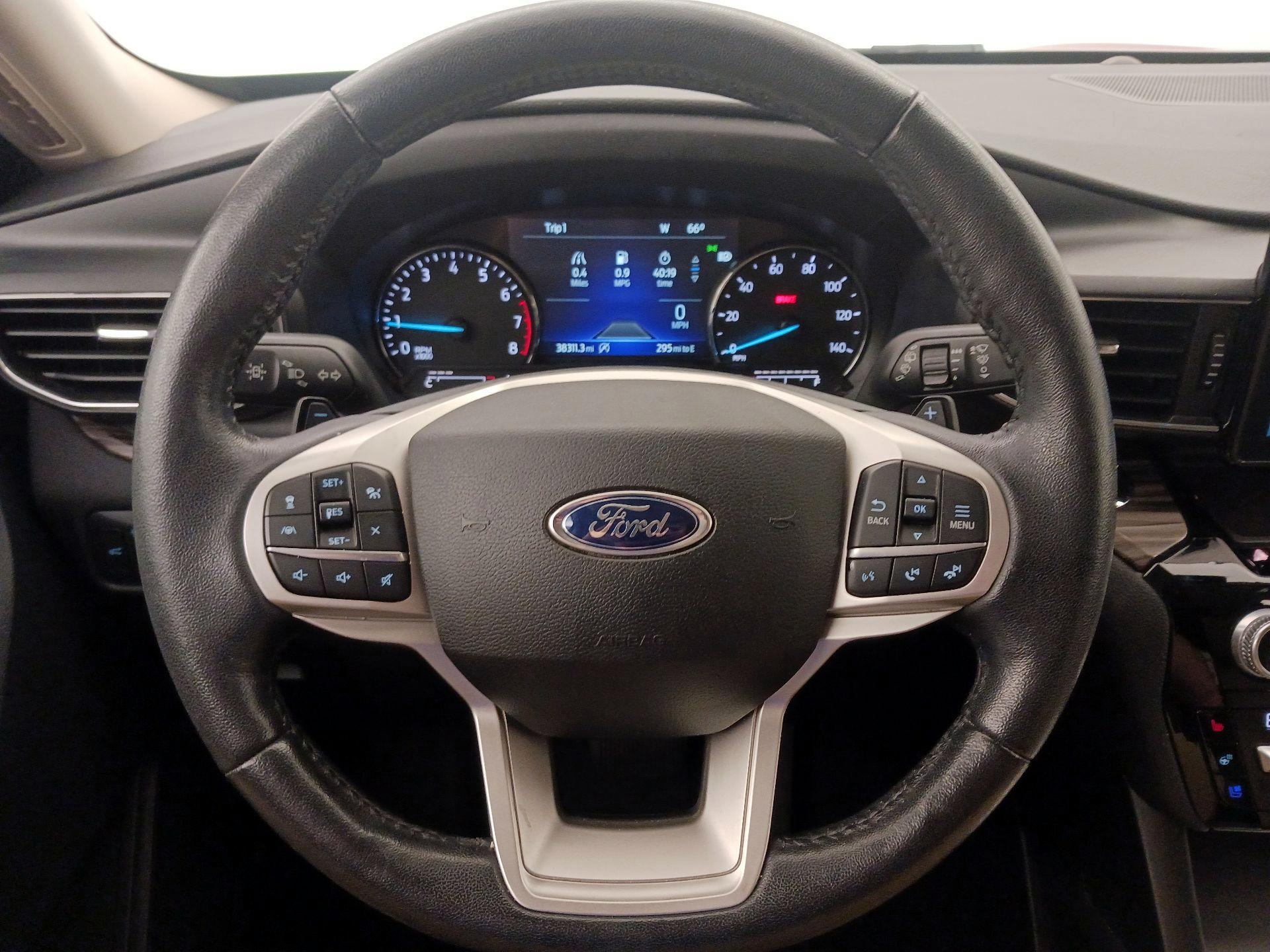 Thumbnail: 2021 Ford Explorer - 10