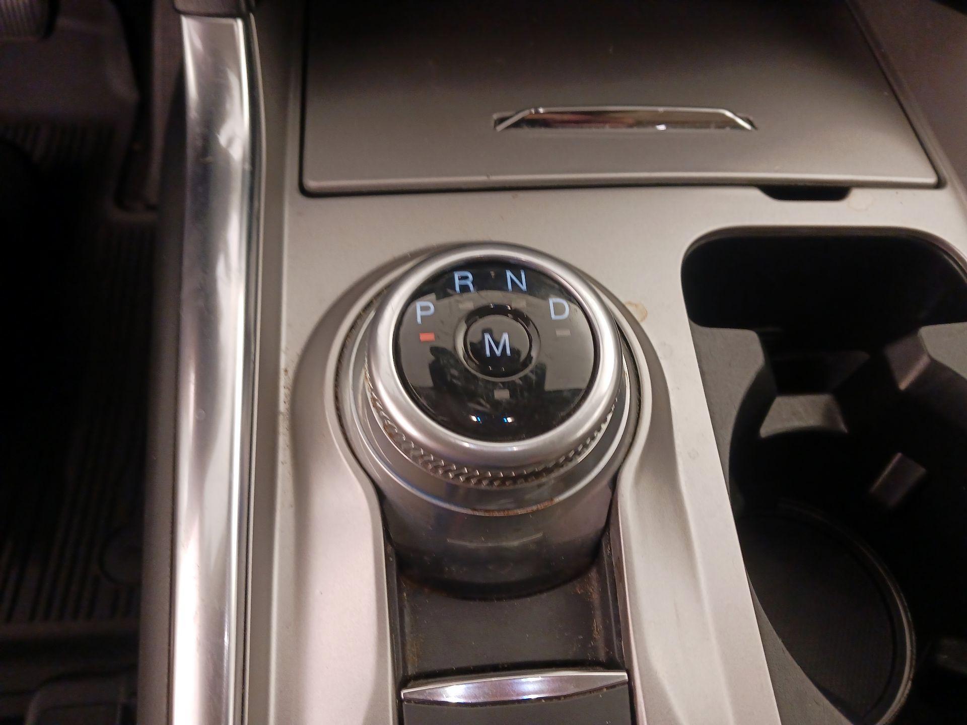 Thumbnail: 2021 Ford Explorer - 18