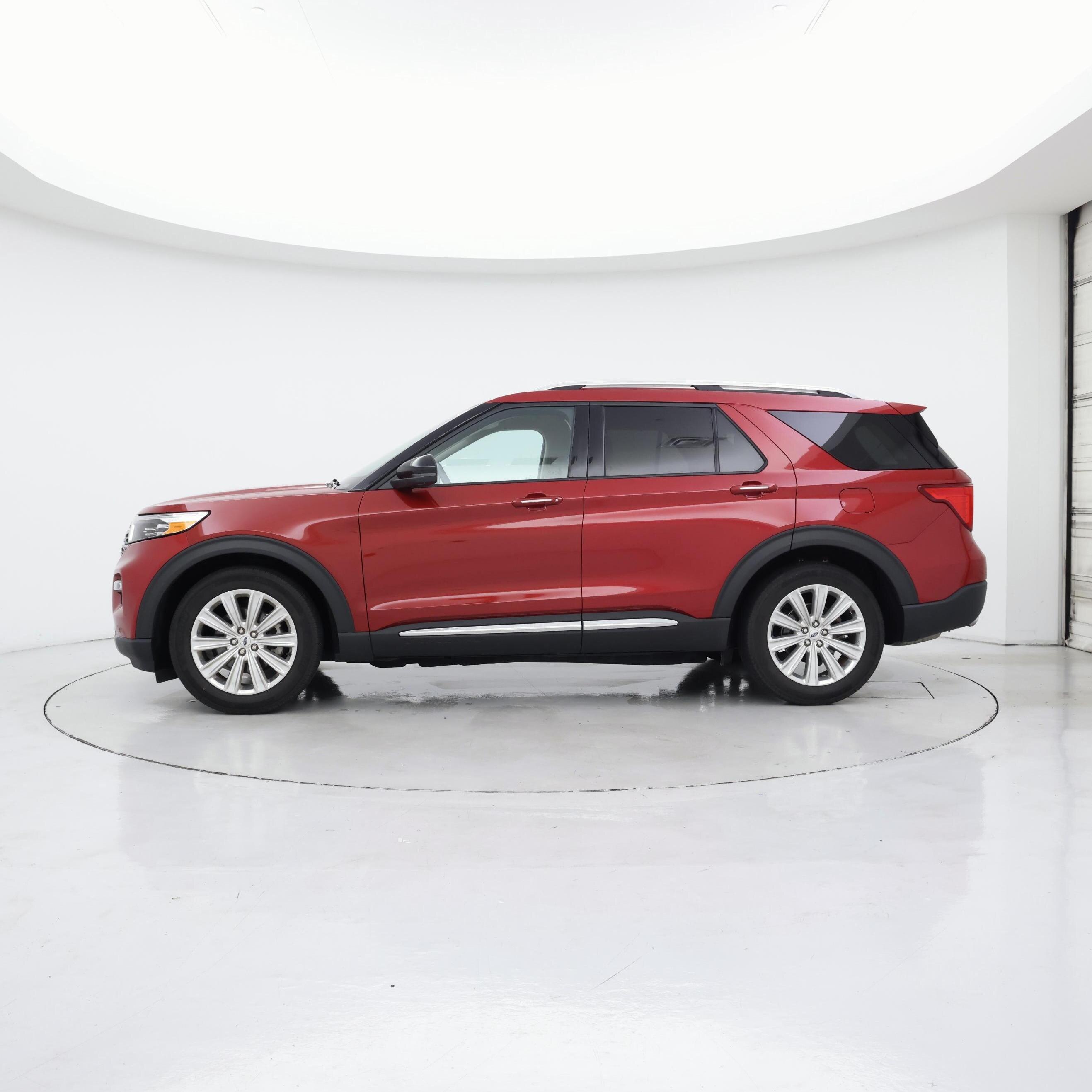 Thumbnail: 2021 Ford Explorer - 3