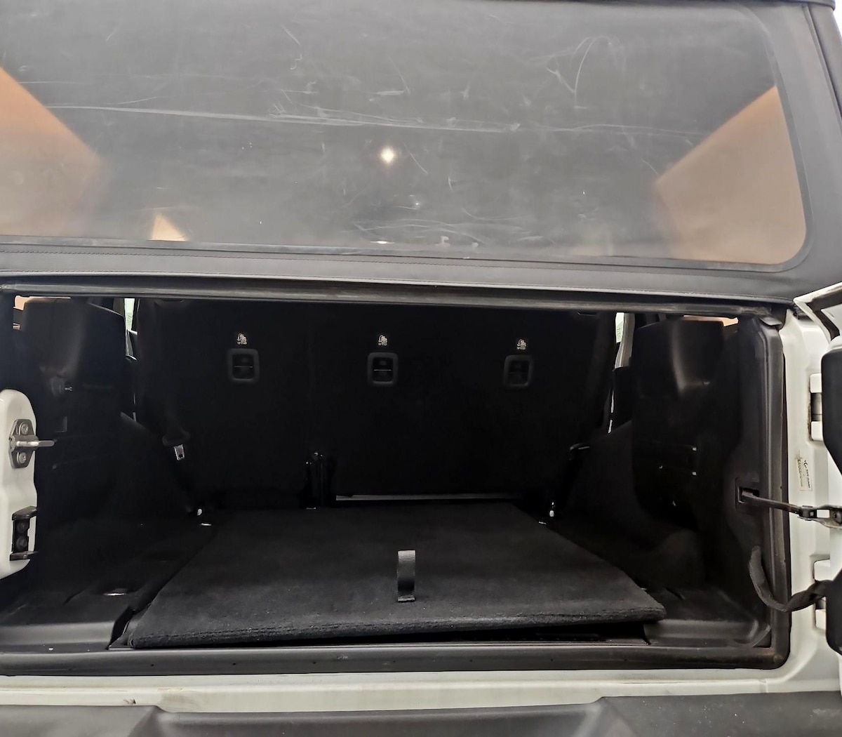 Trunk/Cargo (Seats Up)