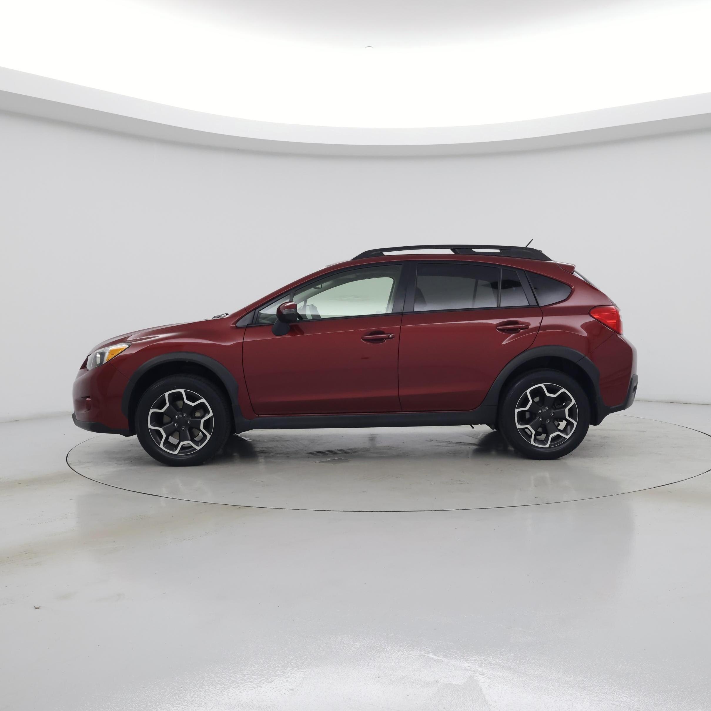 Thumbnail: 2015 Subaru XV Crosstrek - 3