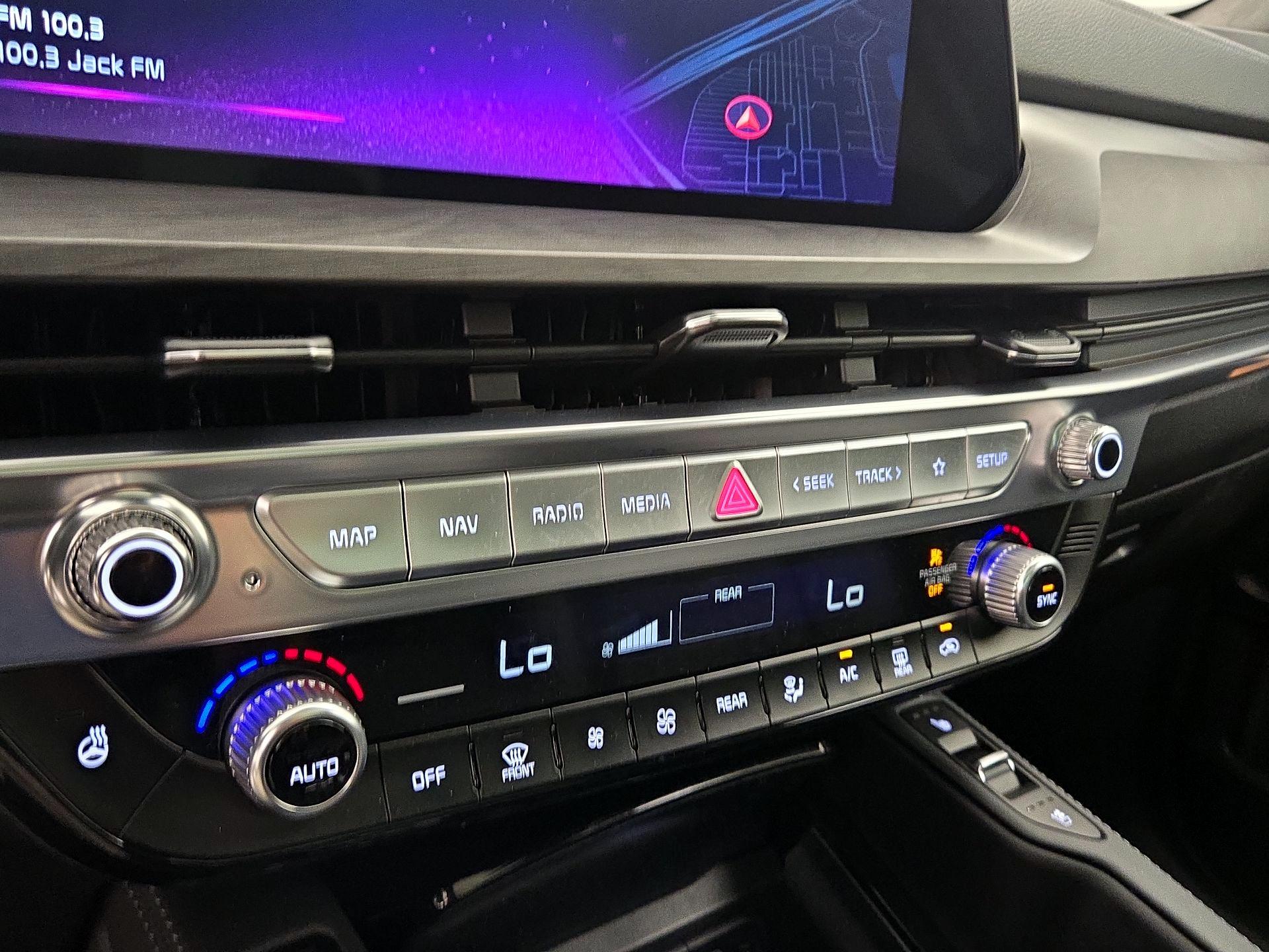 Thumbnail: 2024 Kia Telluride - 17
