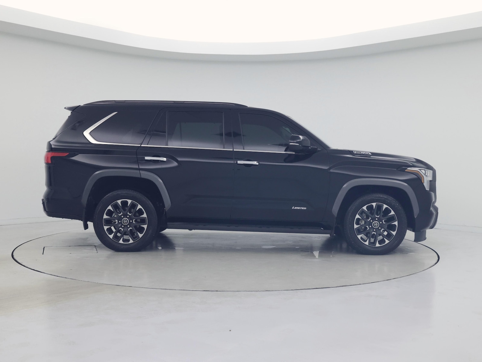 2023 Toyota Sequoia Limited - Photo 8